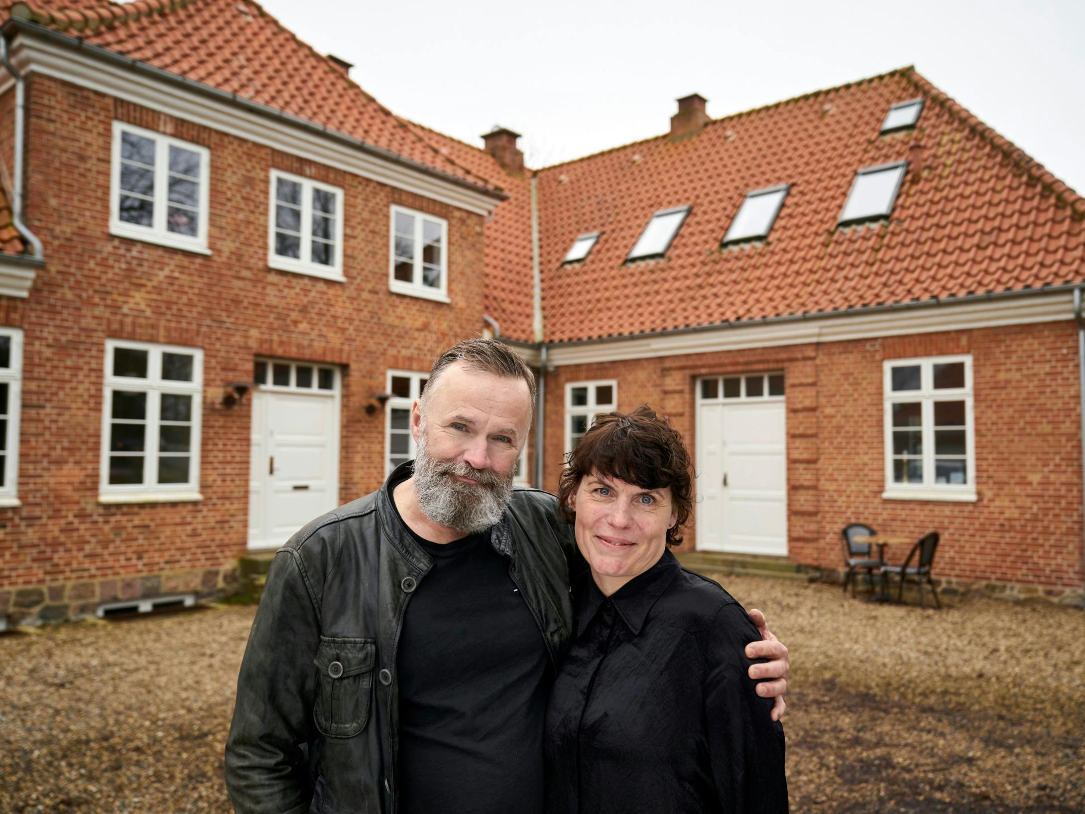 Sangeren Bech med fornavnet Svend rocker og hans kone Trine