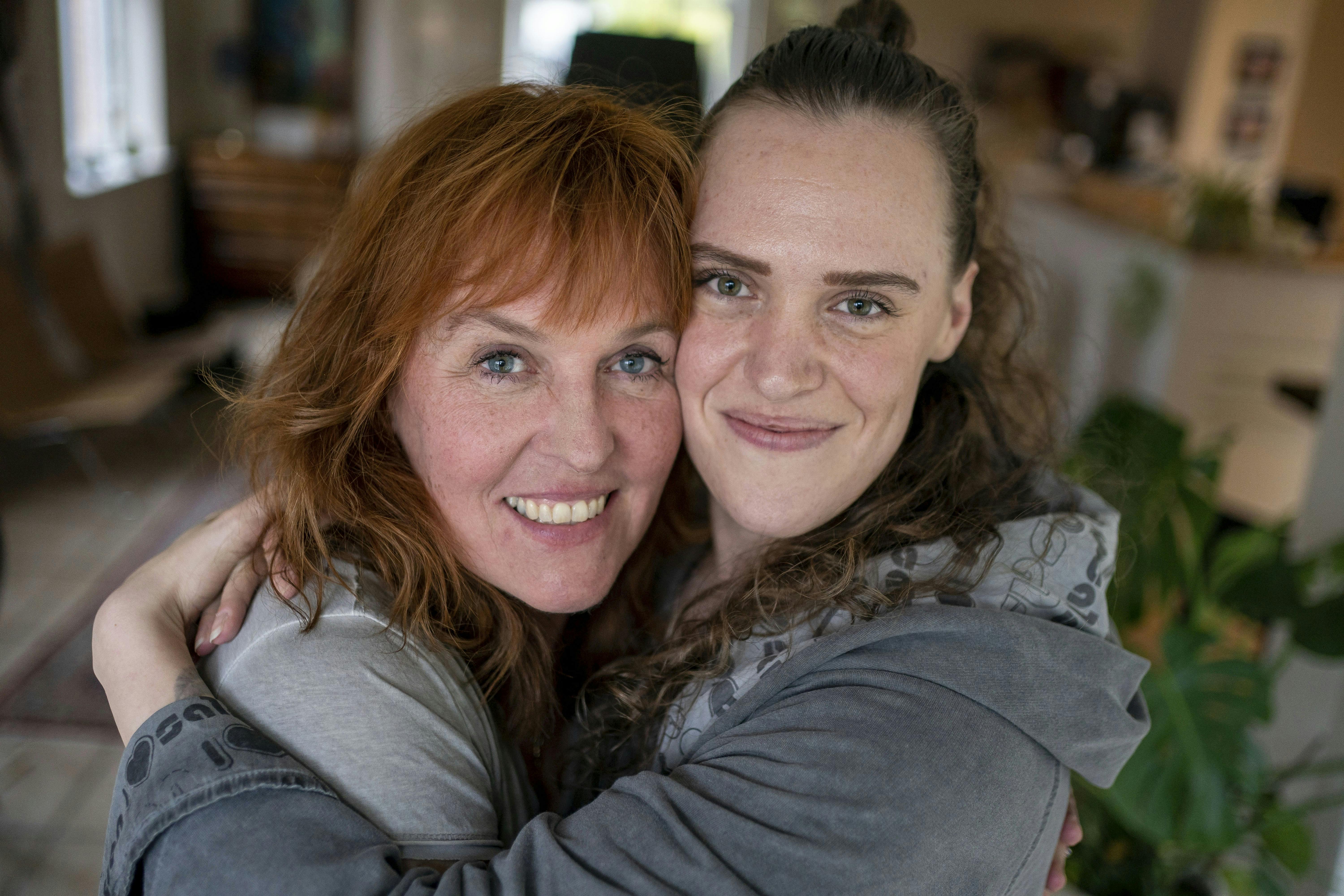 Nanna og Mette Jelbert