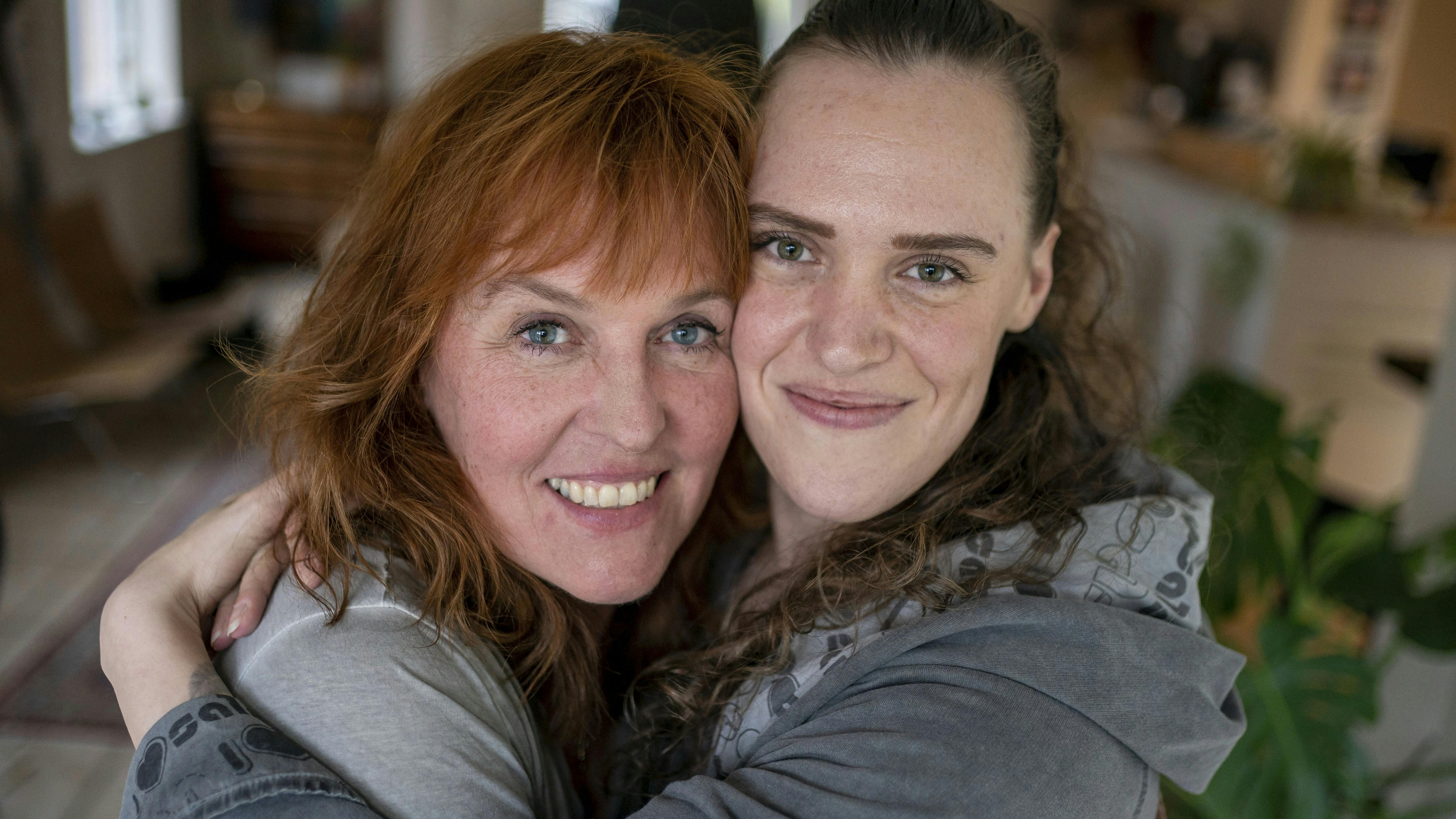 Nanna og Mette Jelbert