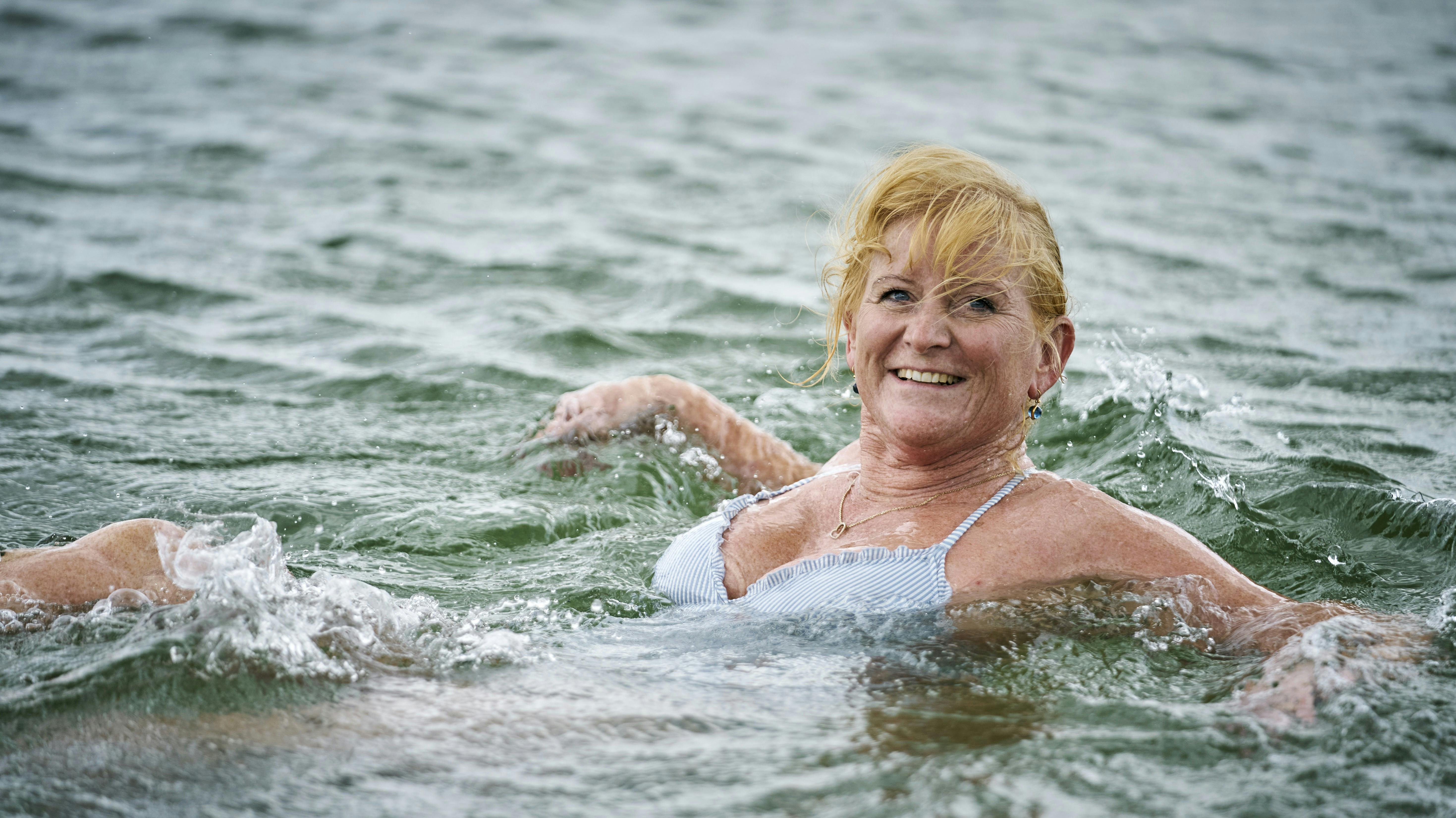 Margit Lund Hansen bader hele året, men elsker det mest om vinteren.