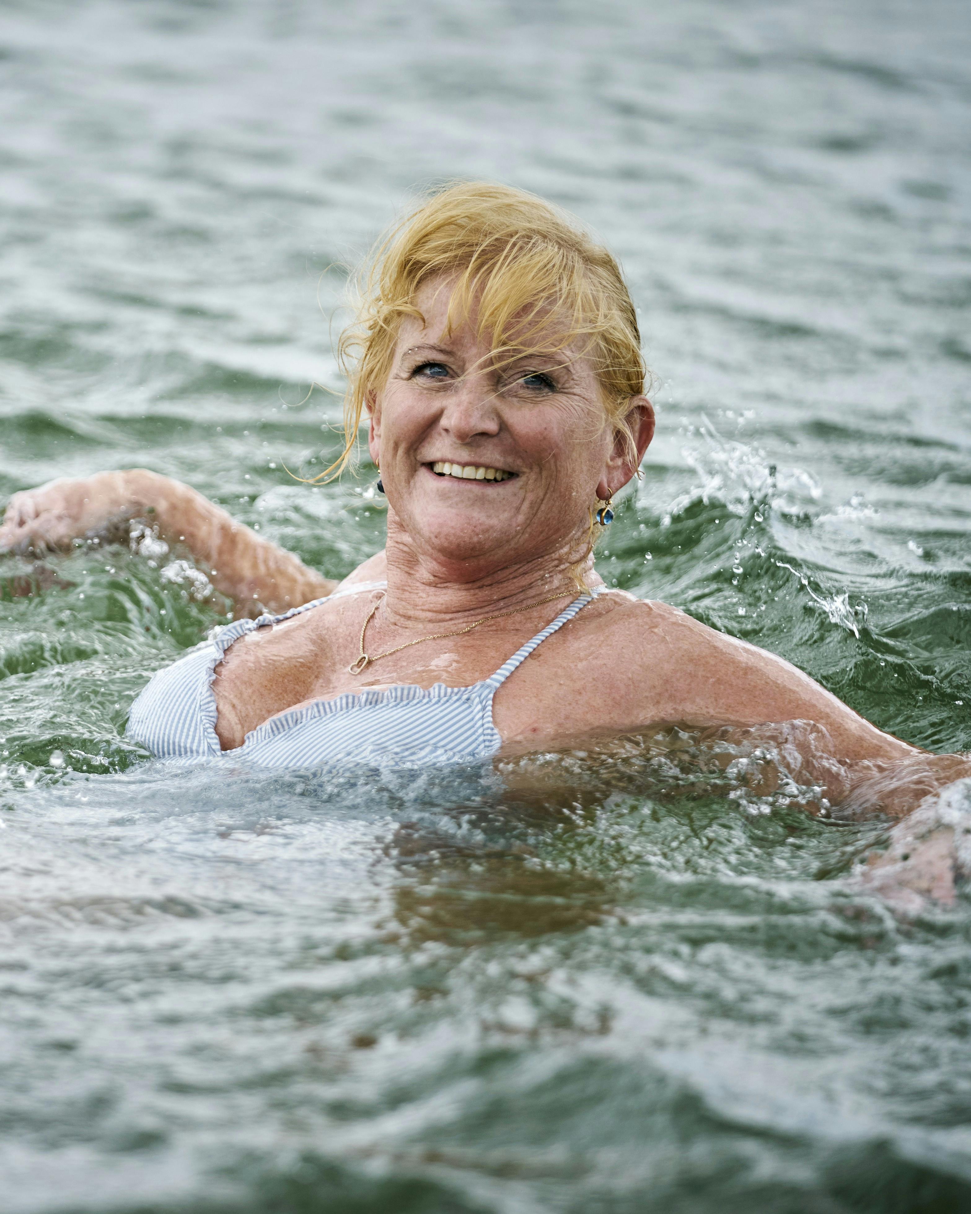 Margit Lund Hansen bader hele året, men elsker det mest om vinteren.