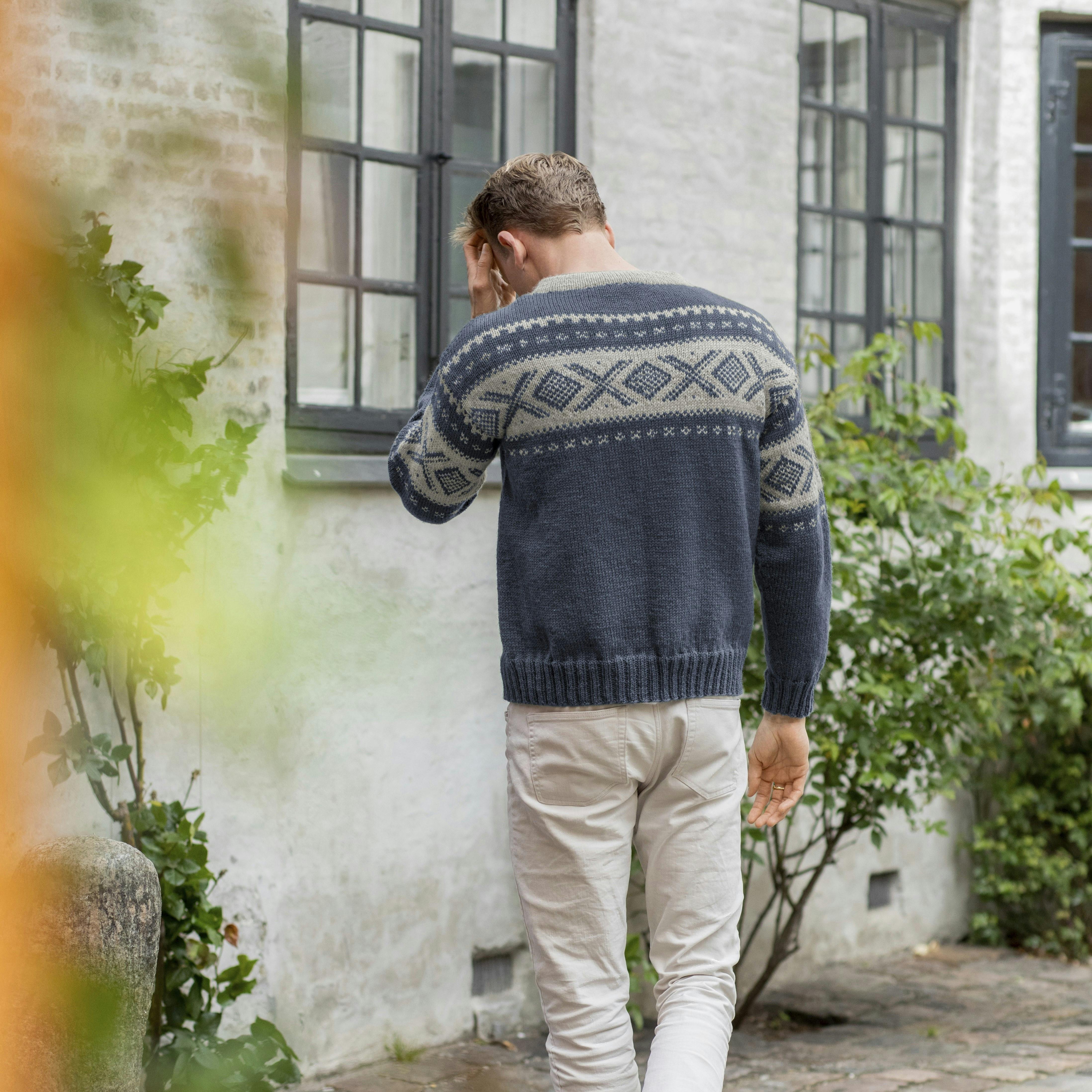 Sweater med rund hals