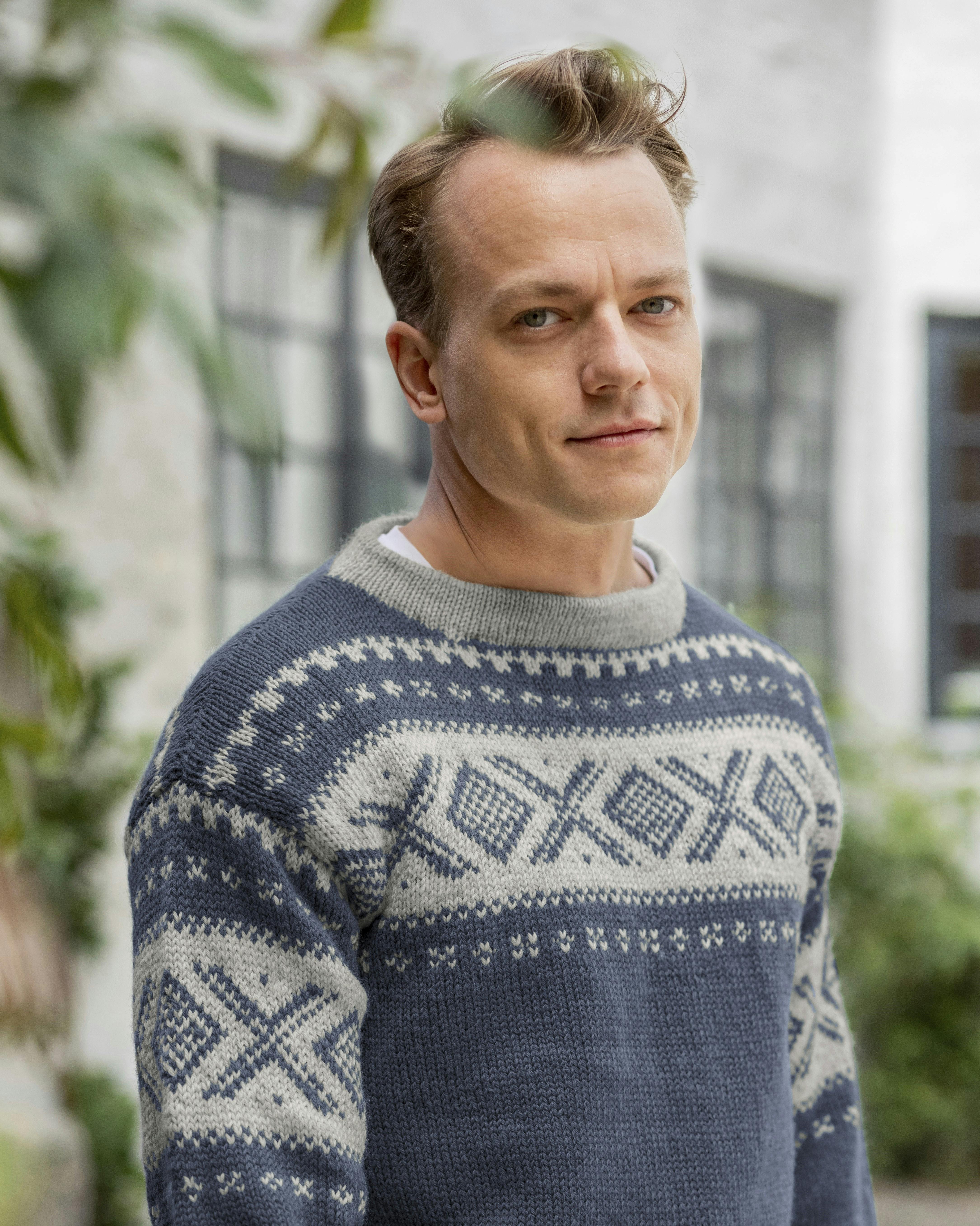 Sweater med rund hals