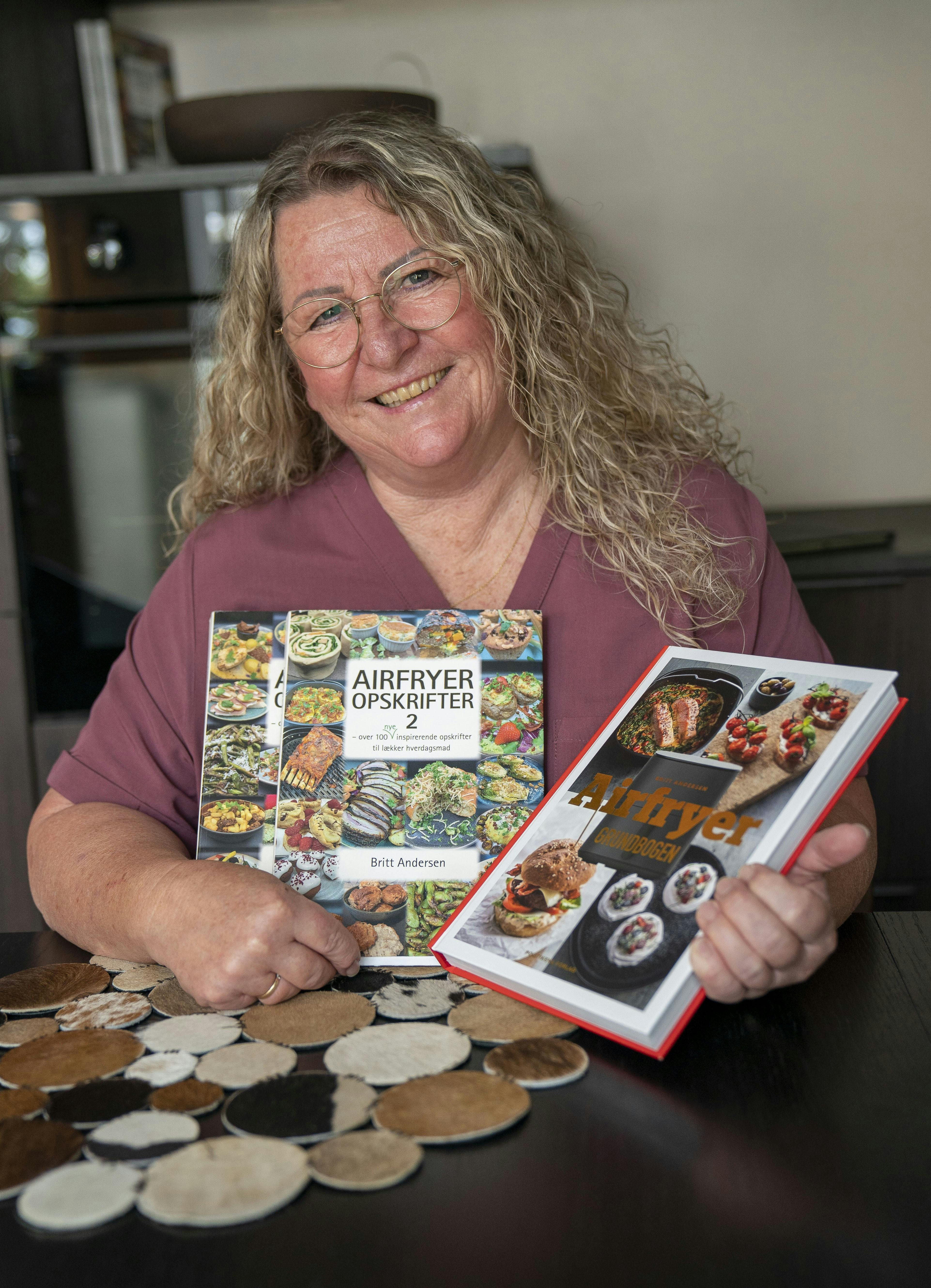 Britt Andersen er forfatter til tre kogebøger med airfryer-opskrifter