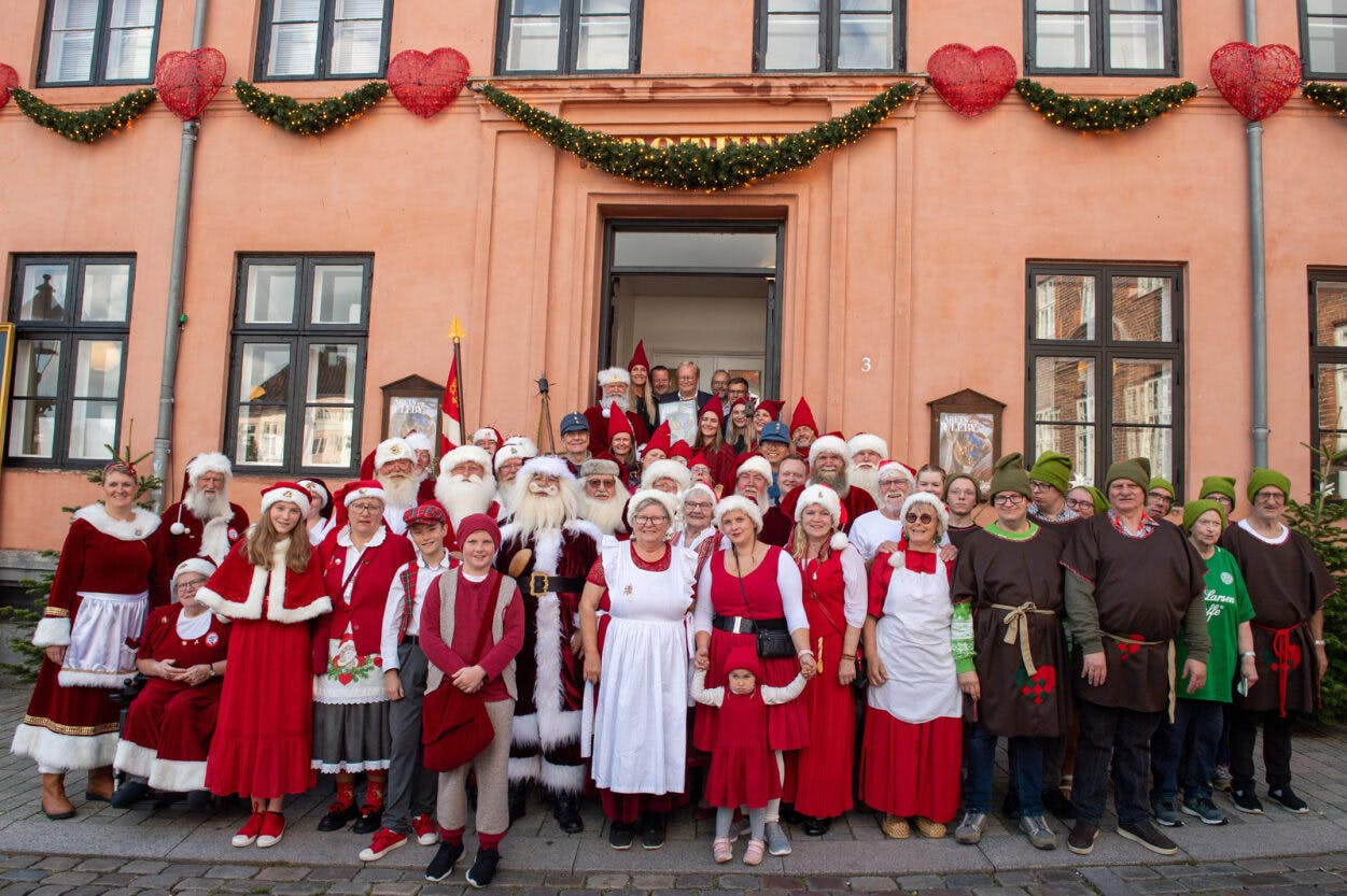 Stor gruppe nisser i Viborg