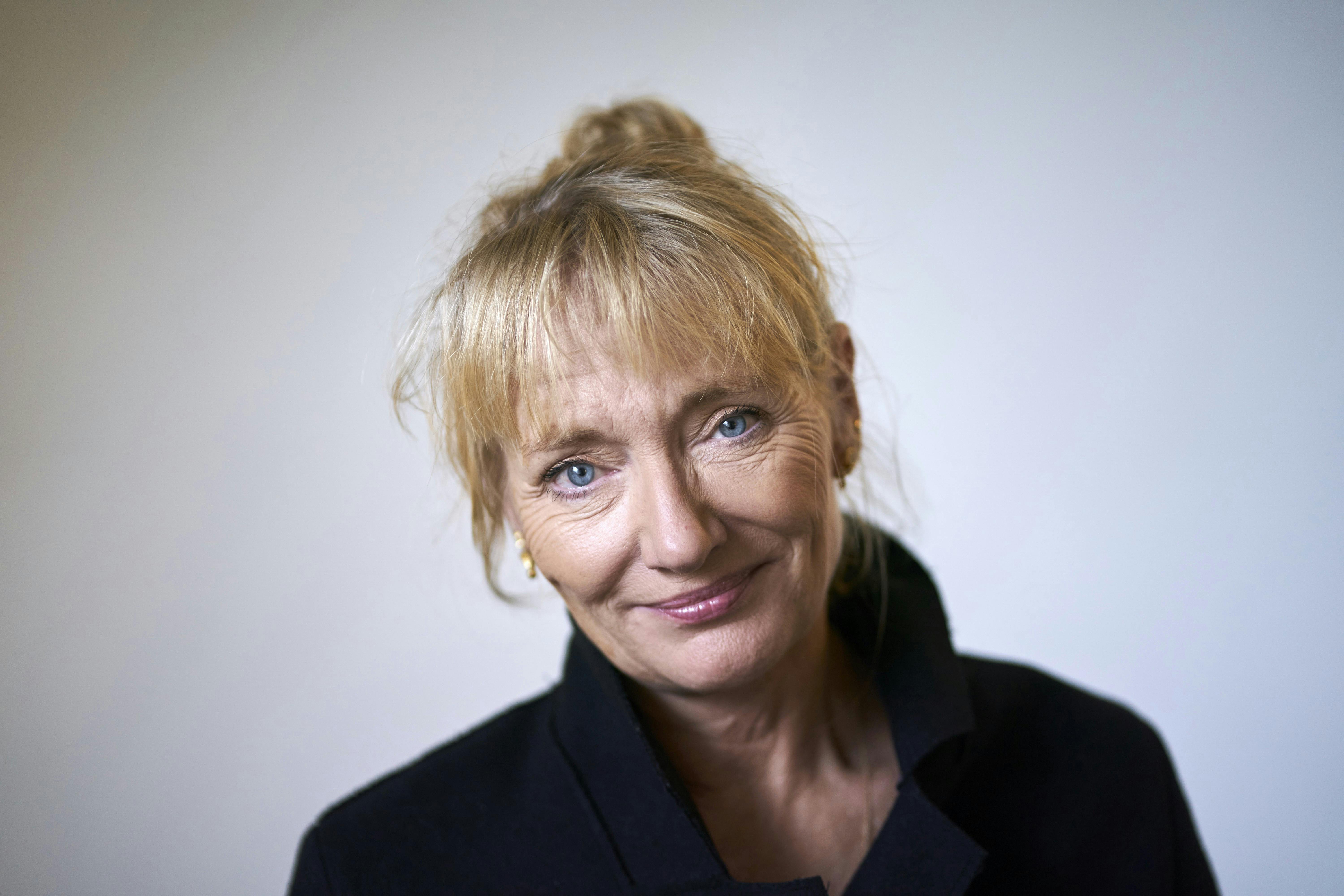 Privat er Kathrine Lilleør gift med Joakim Lilholt og mor til Klara, Cordelia og Cecilia på hhv. 31, 27 og 24 år, som hun har fra et tidligere forhold.