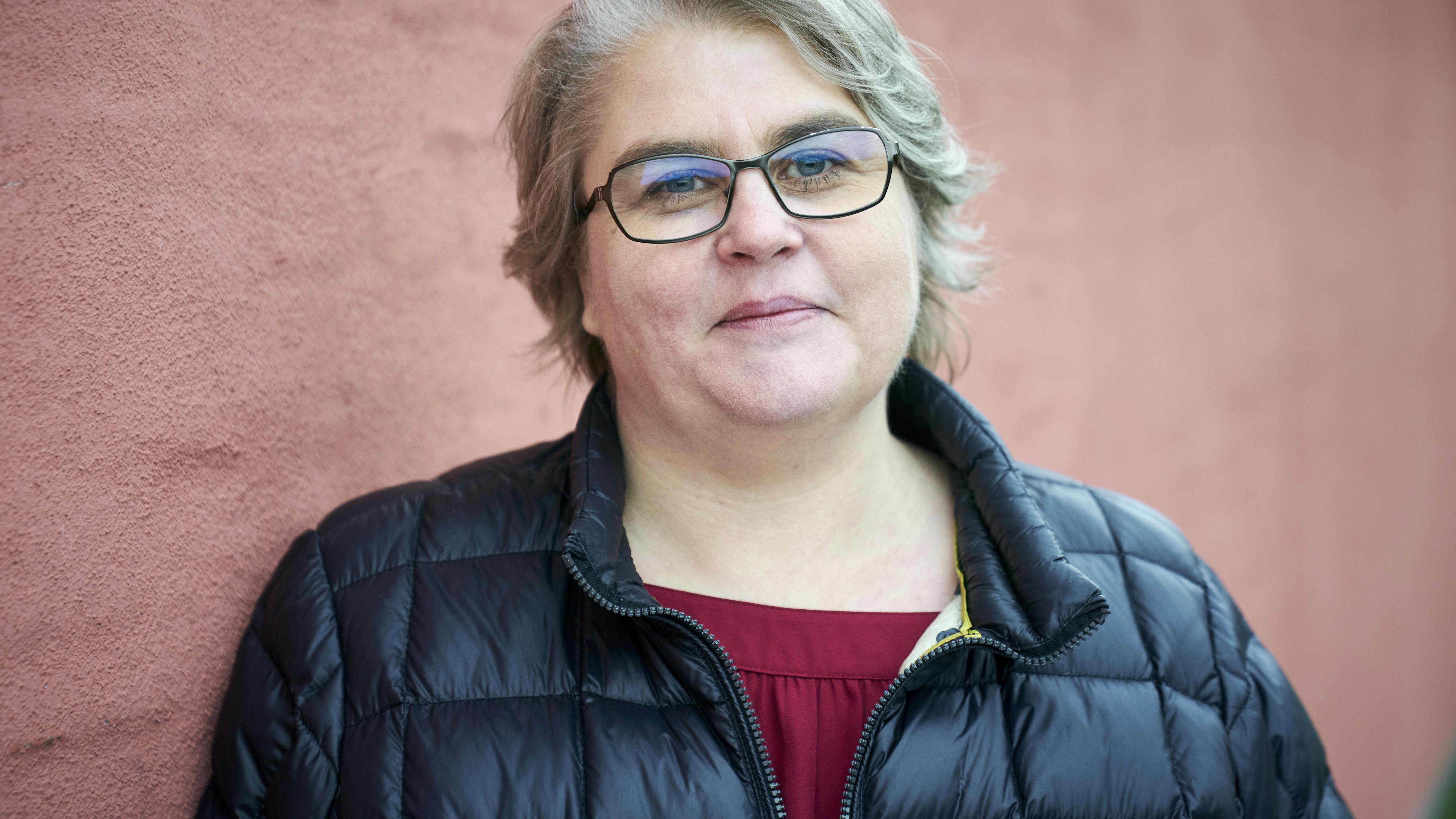 Maria føler sig langt bedre tilpas i sin krop nu, fortæller hun, og hun har endelig fundet madro.