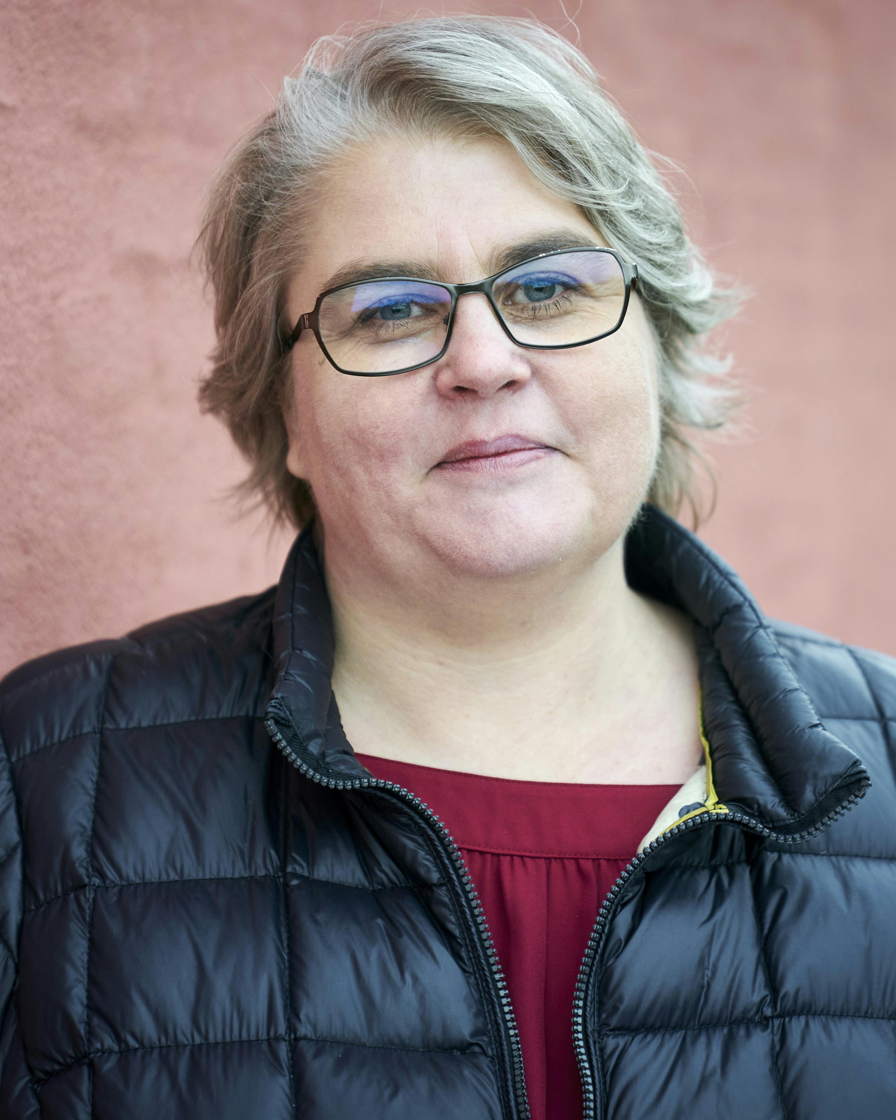 Maria føler sig langt bedre tilpas i sin krop nu, fortæller hun, og hun har endelig fundet madro.