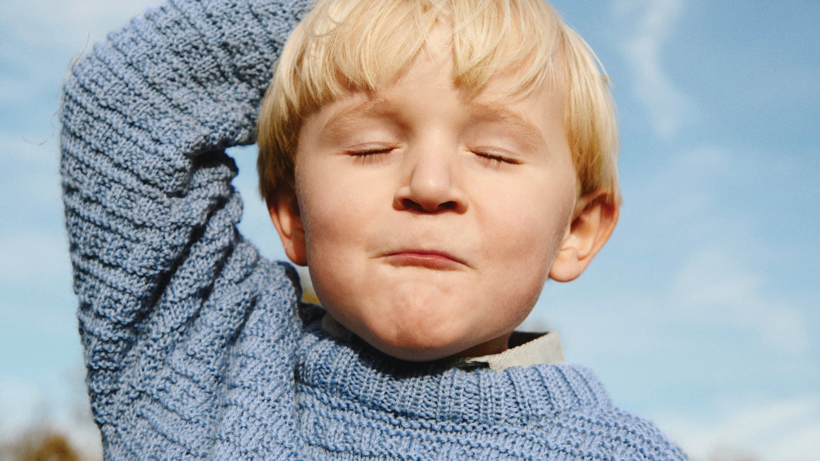 Sweater med strukturmønster