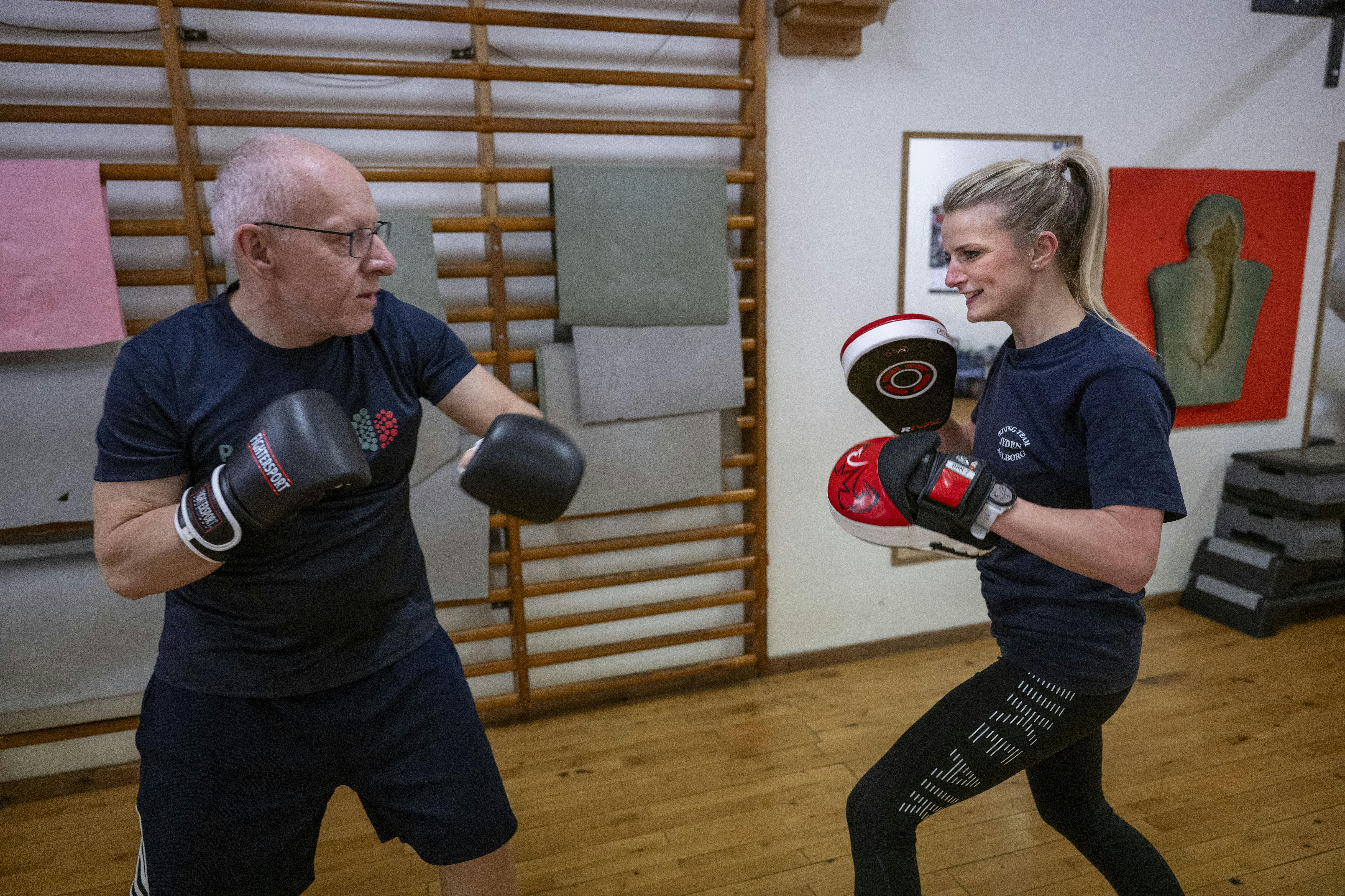 Mia Øgaard Jensen og Jesper Larsen Parkinson Boksning gymnastik Lars Horn / Baghuset Dato: 18.01.24