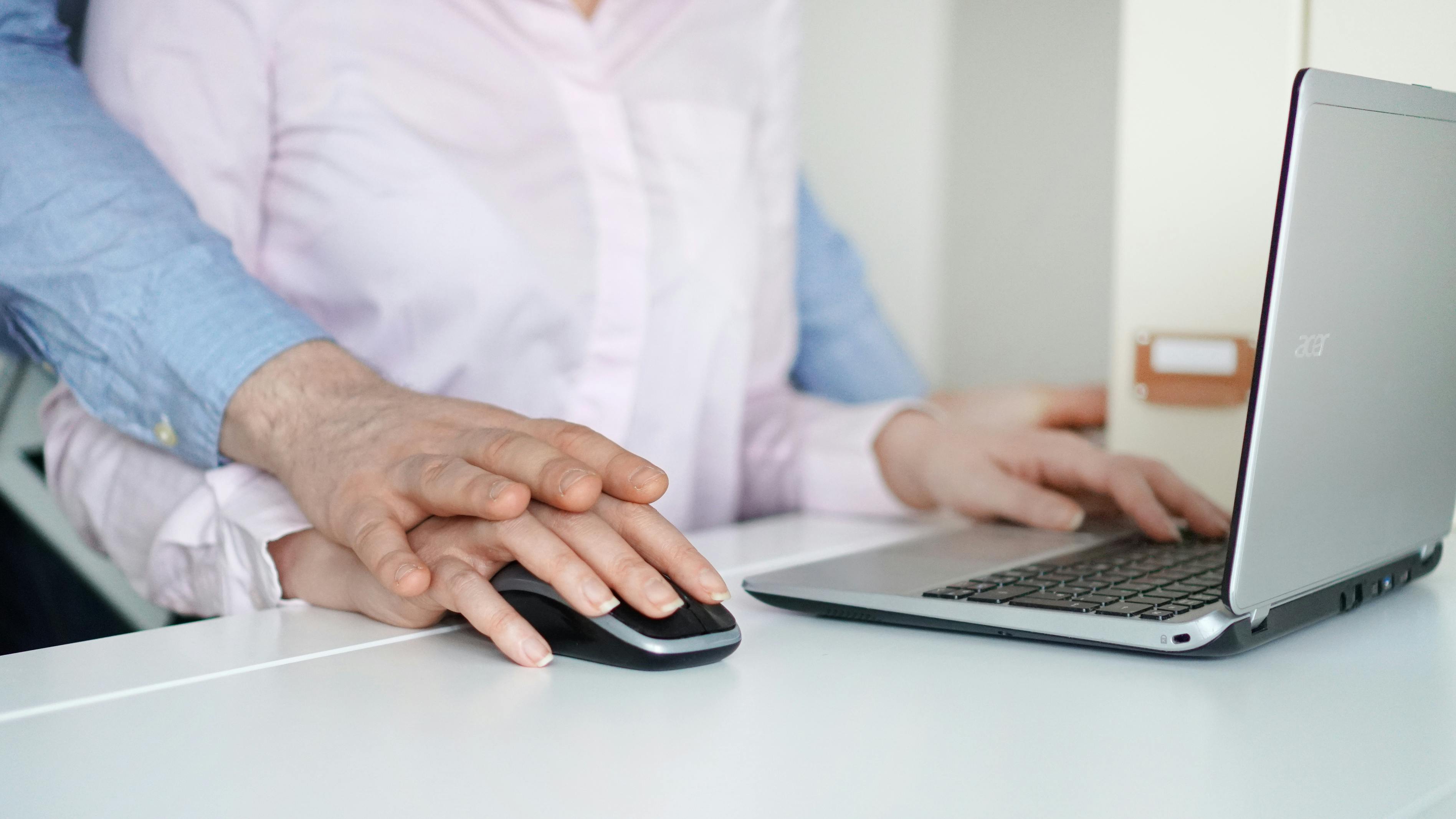 sexchikane eller ej?