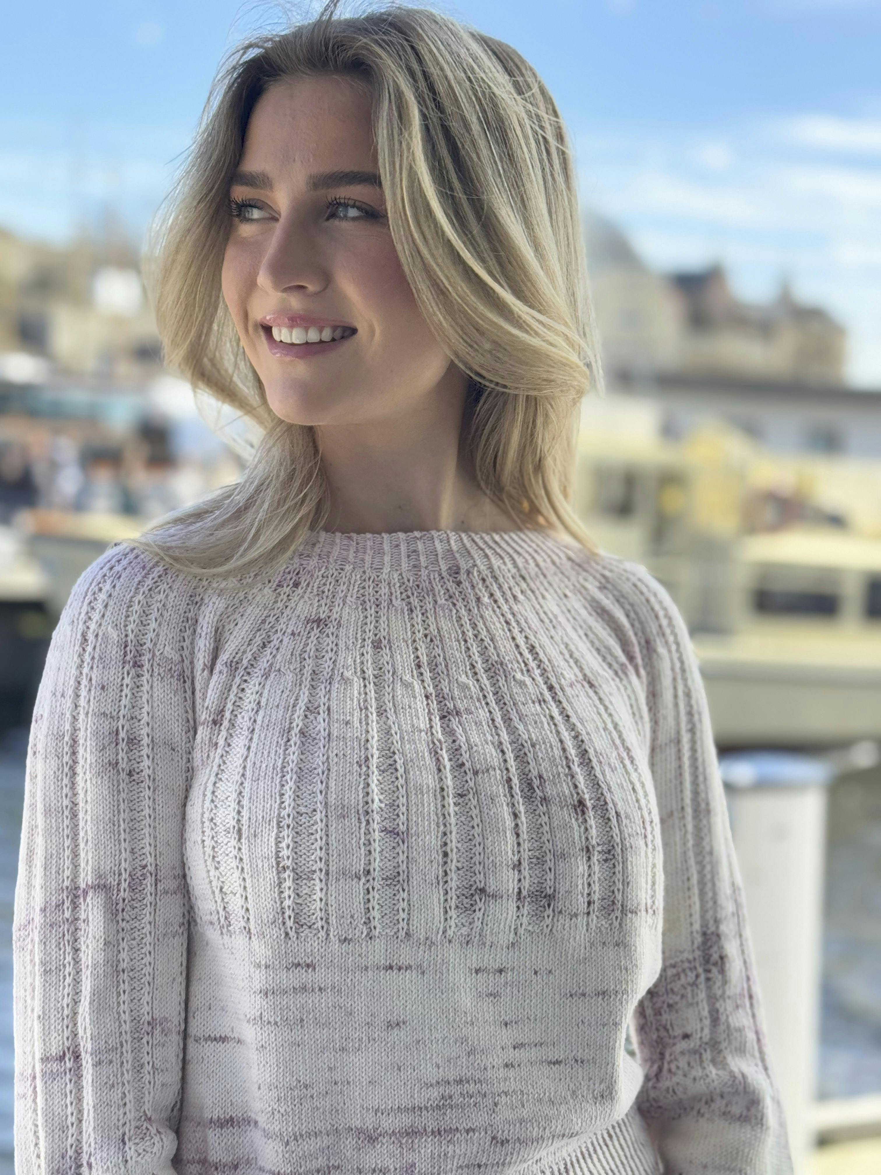 Bluse med lodrette striber