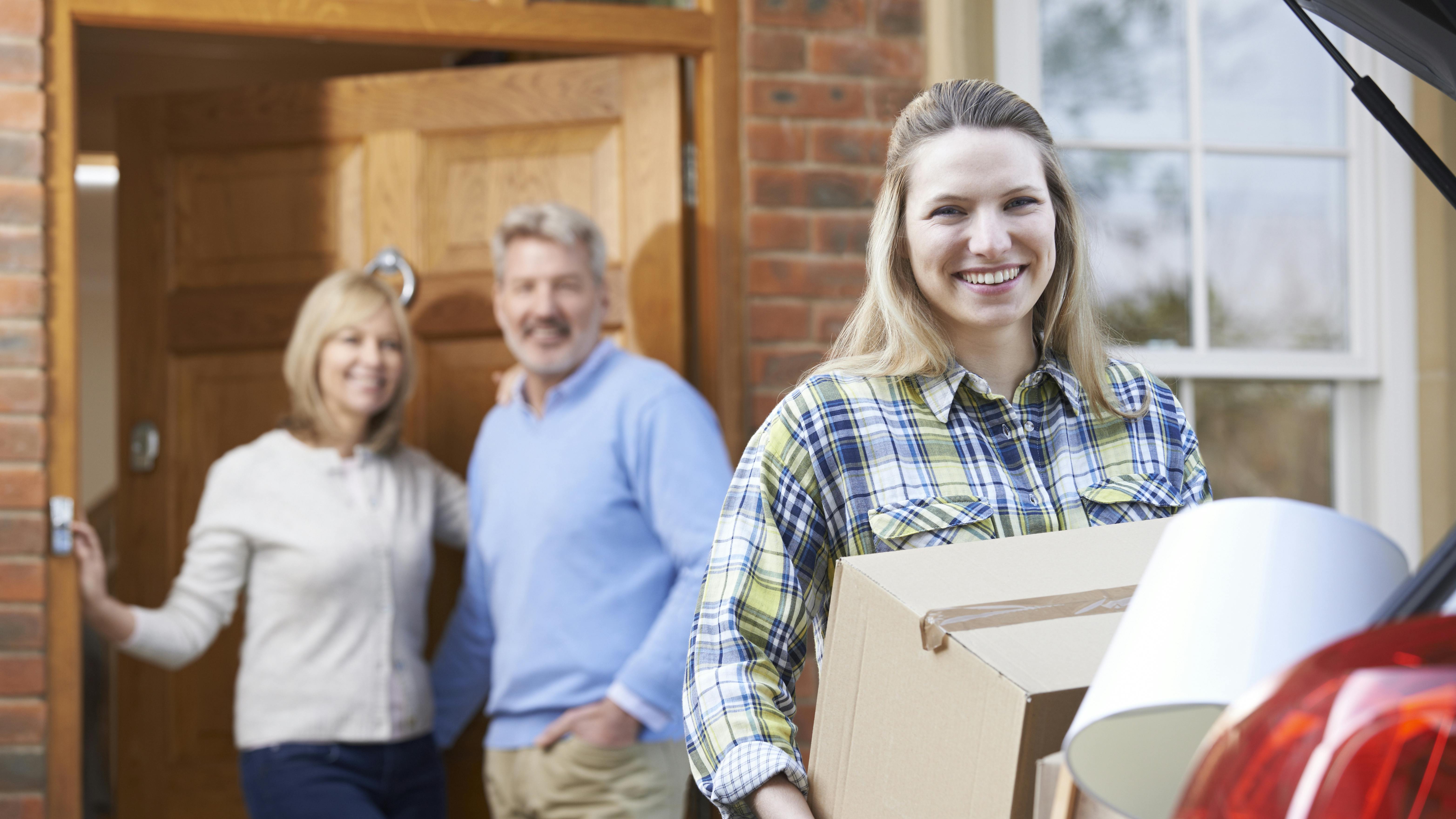 En datter, der er i gang med at flytte hjemmefra.