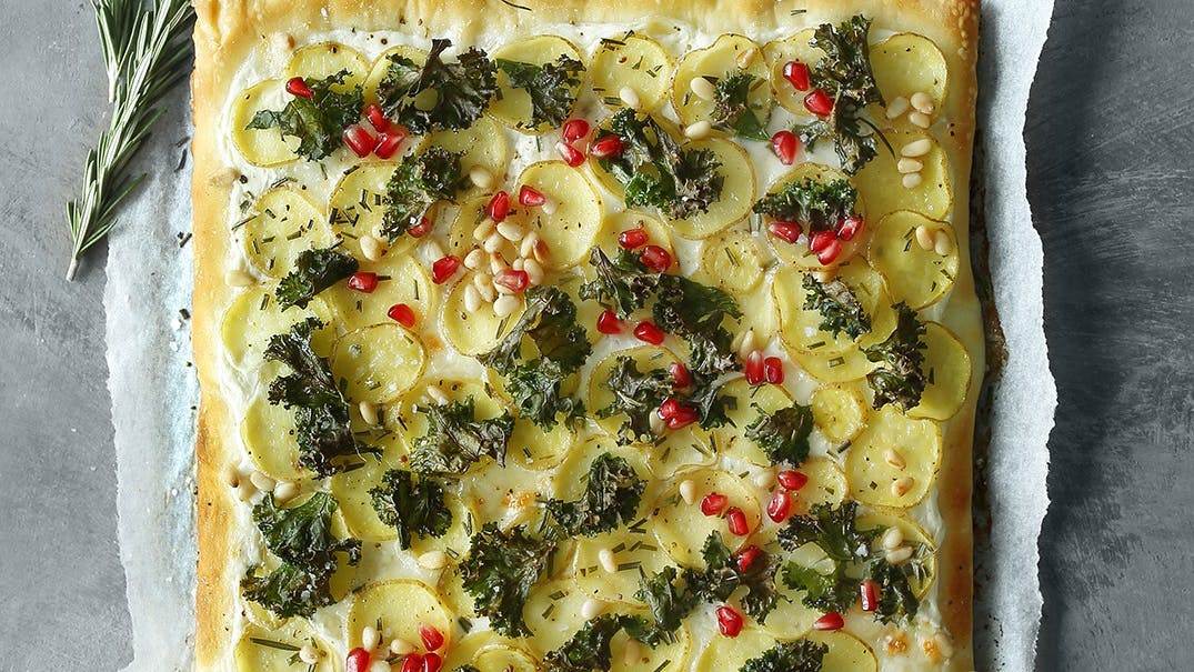 Kartoffelpizza med grønkål