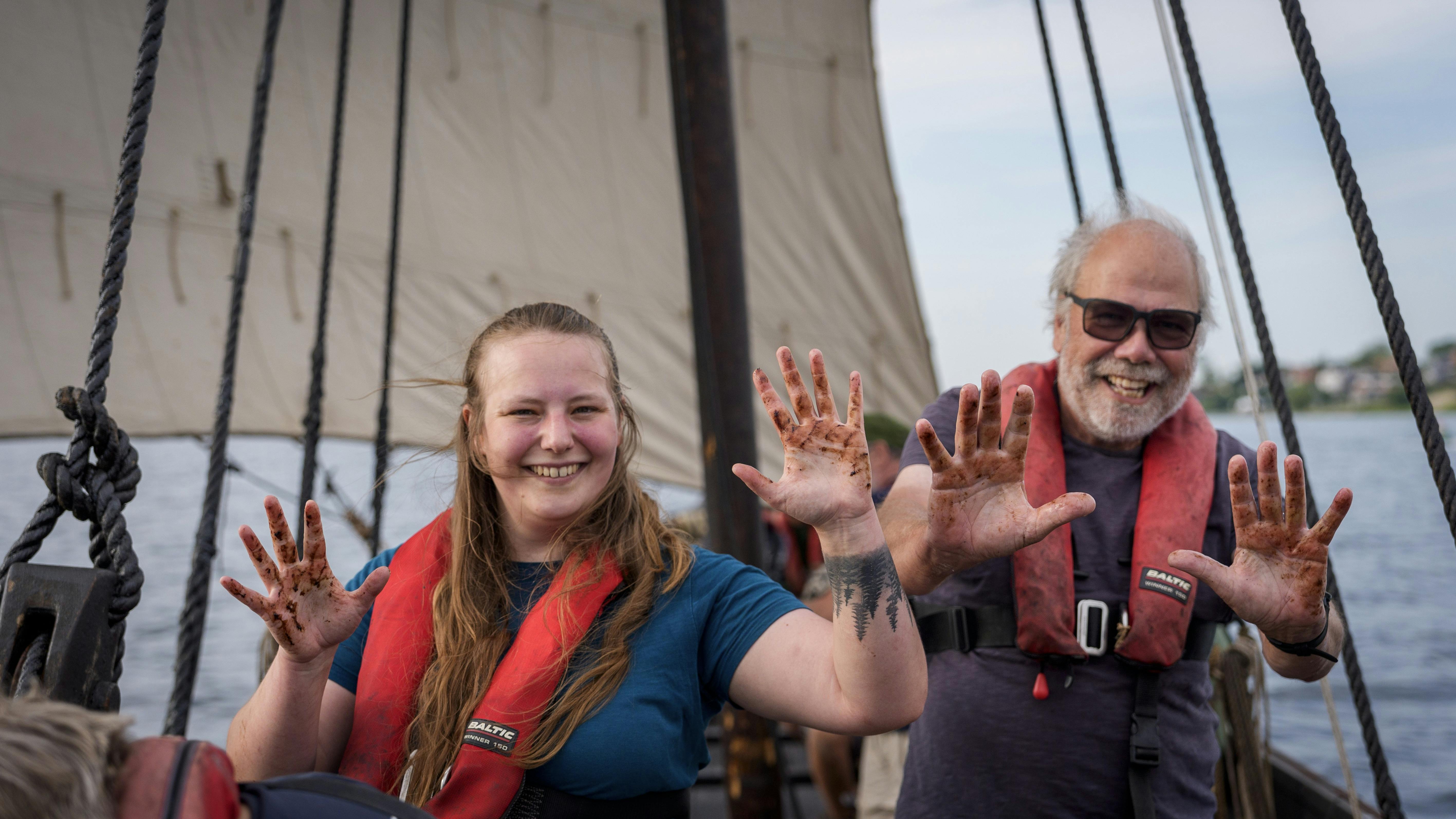 Bådelauget, som sejler og vedligeholder vikingeskibet Helge Ask, har brug for at få nye kræfter ombord, og 23-årige Anne Cathrine Funding kommer som kaldet.