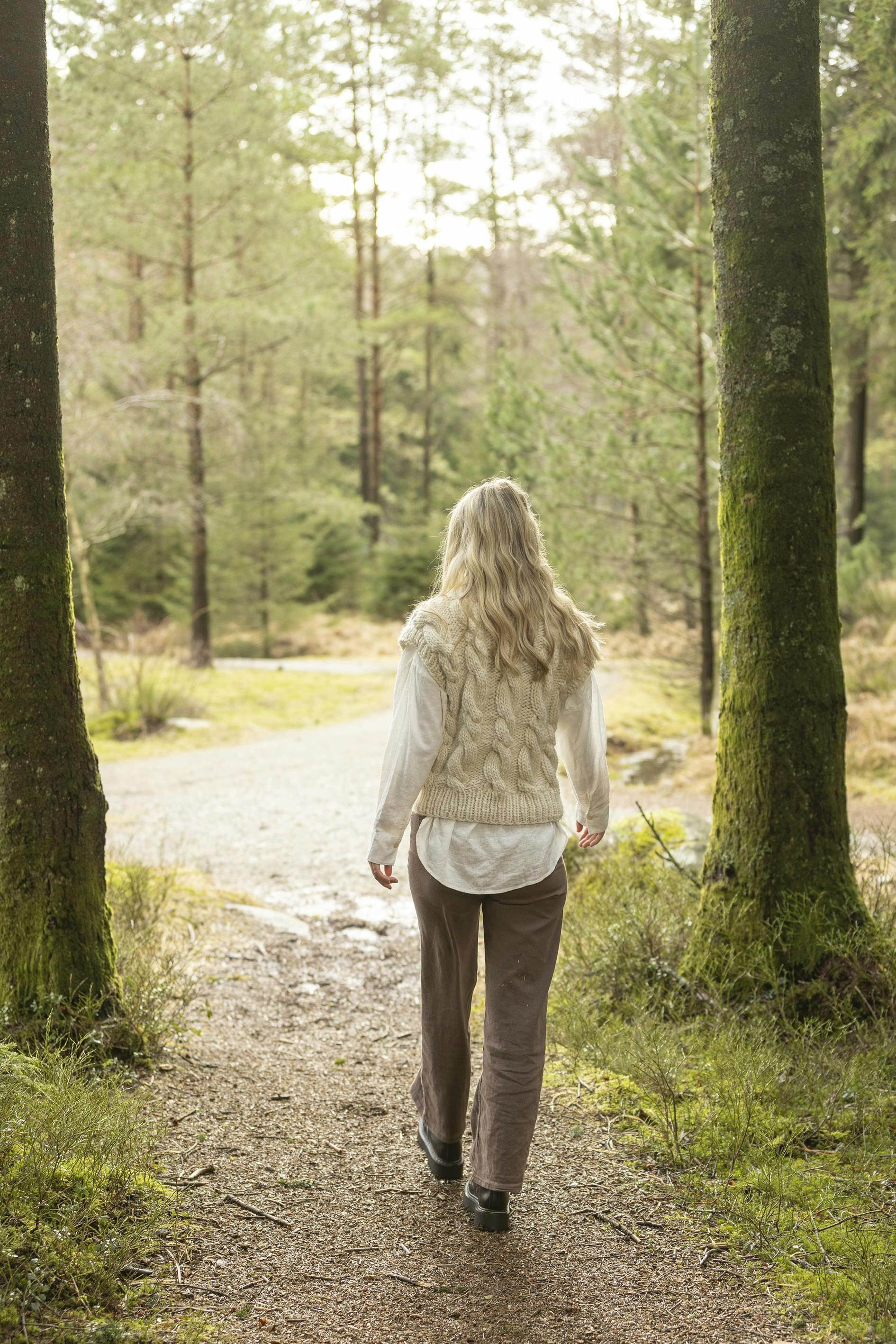 Slipover - trøjen set bagfra.