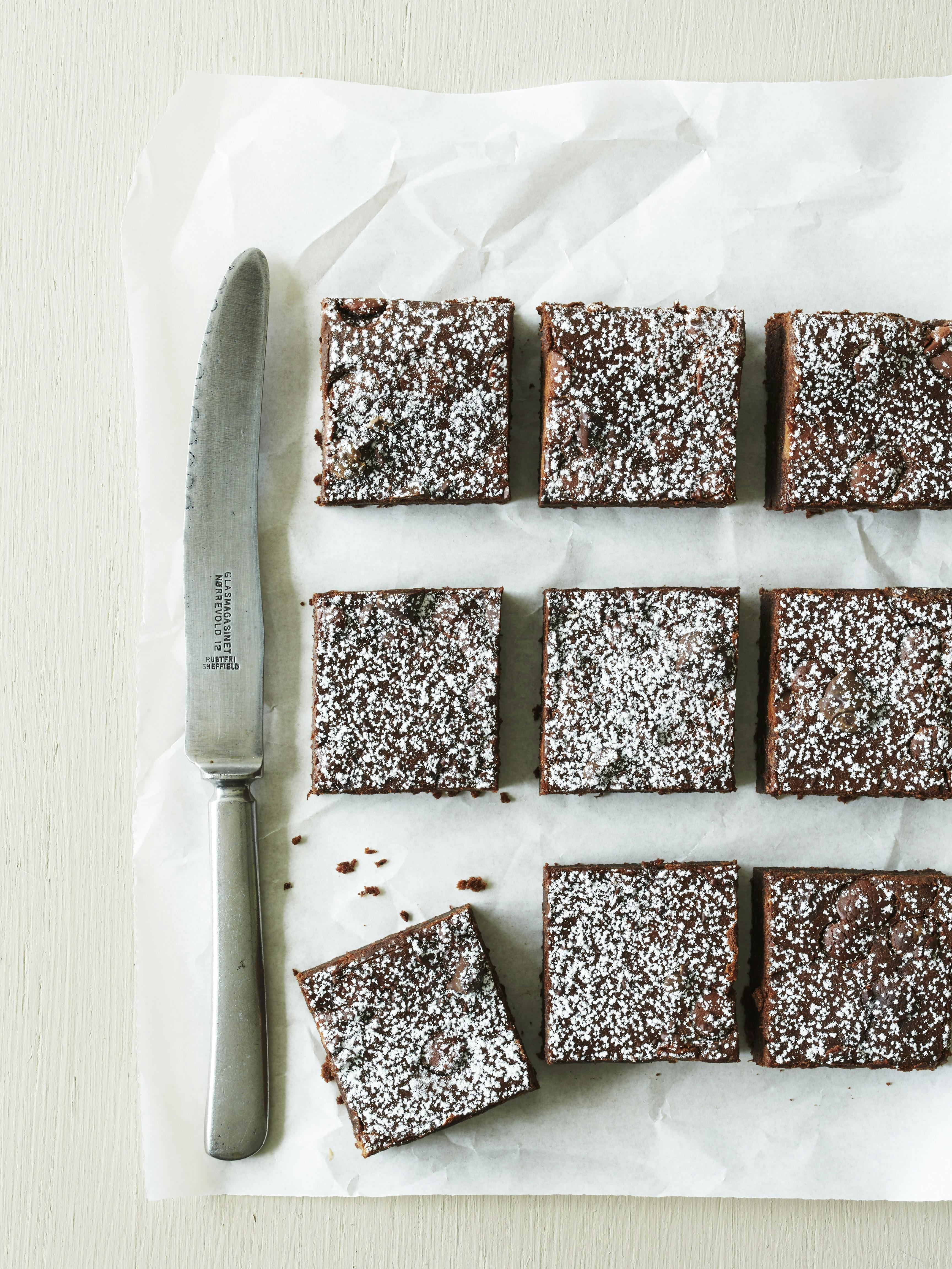 Brownie med kidneybønner og mørk chokolade