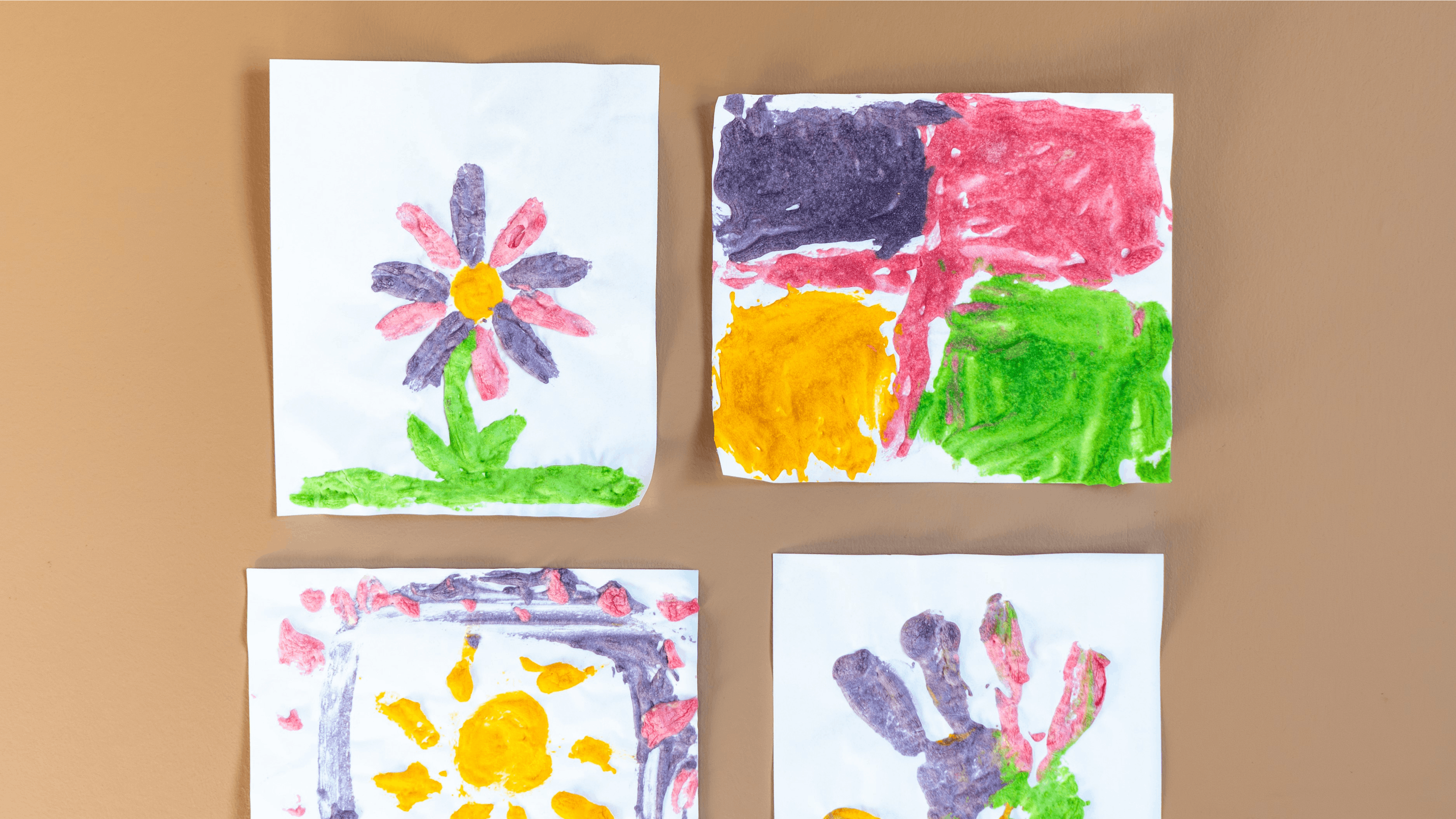 Fire tegninger med pufmaling fra bogen Legestunder