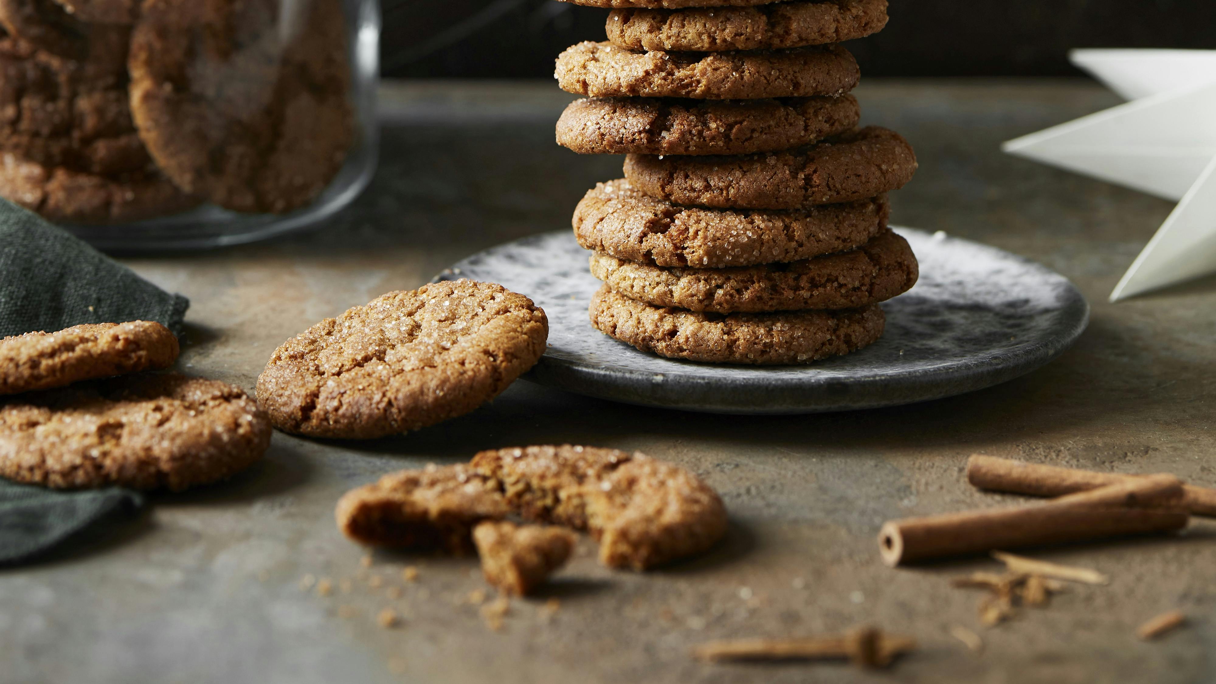 Kanelsmåkager med ingefær og mørk sirup