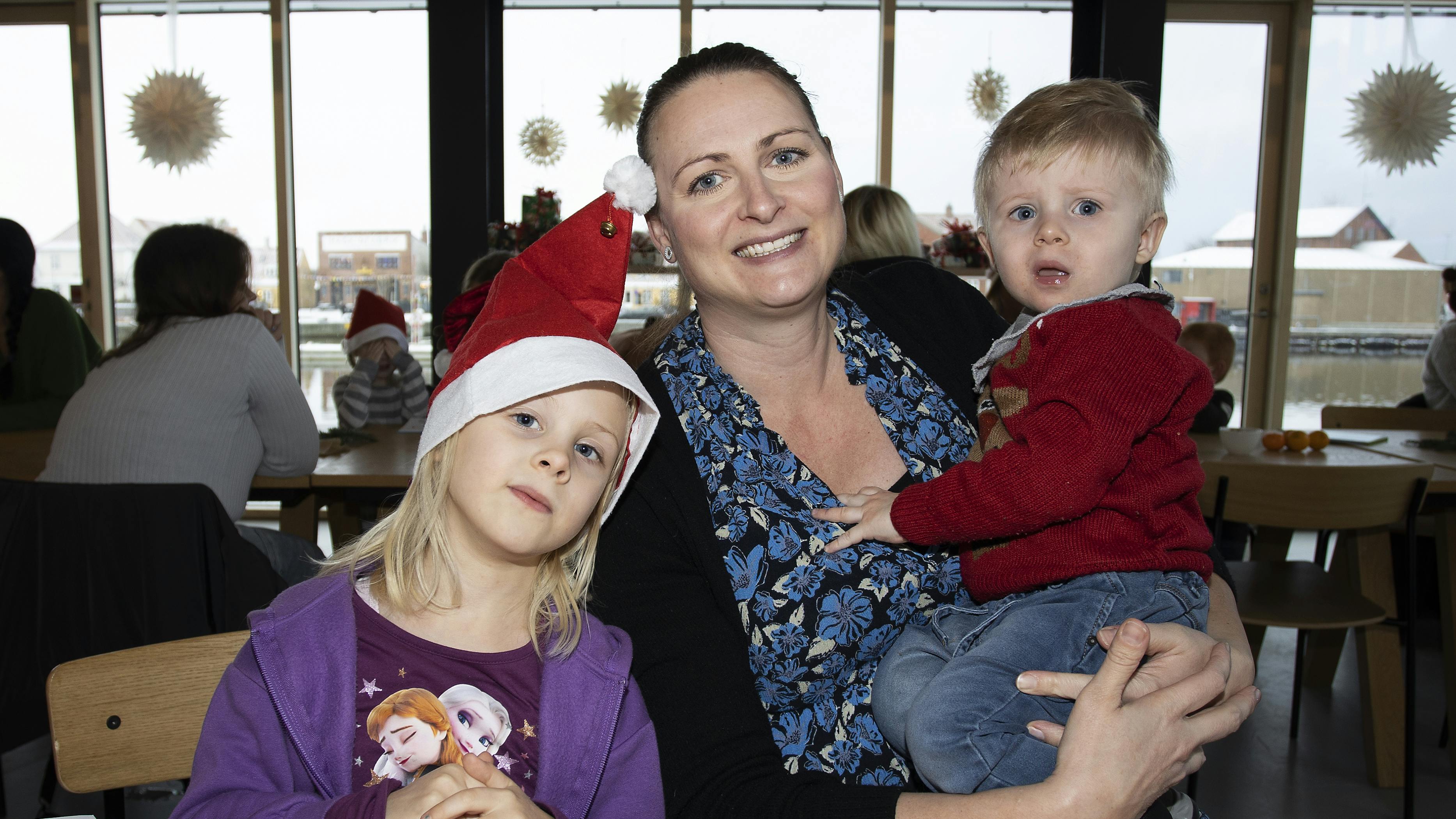 Til julebal hos Mødrehjælpen i Køge