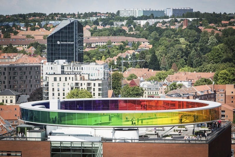 Aros