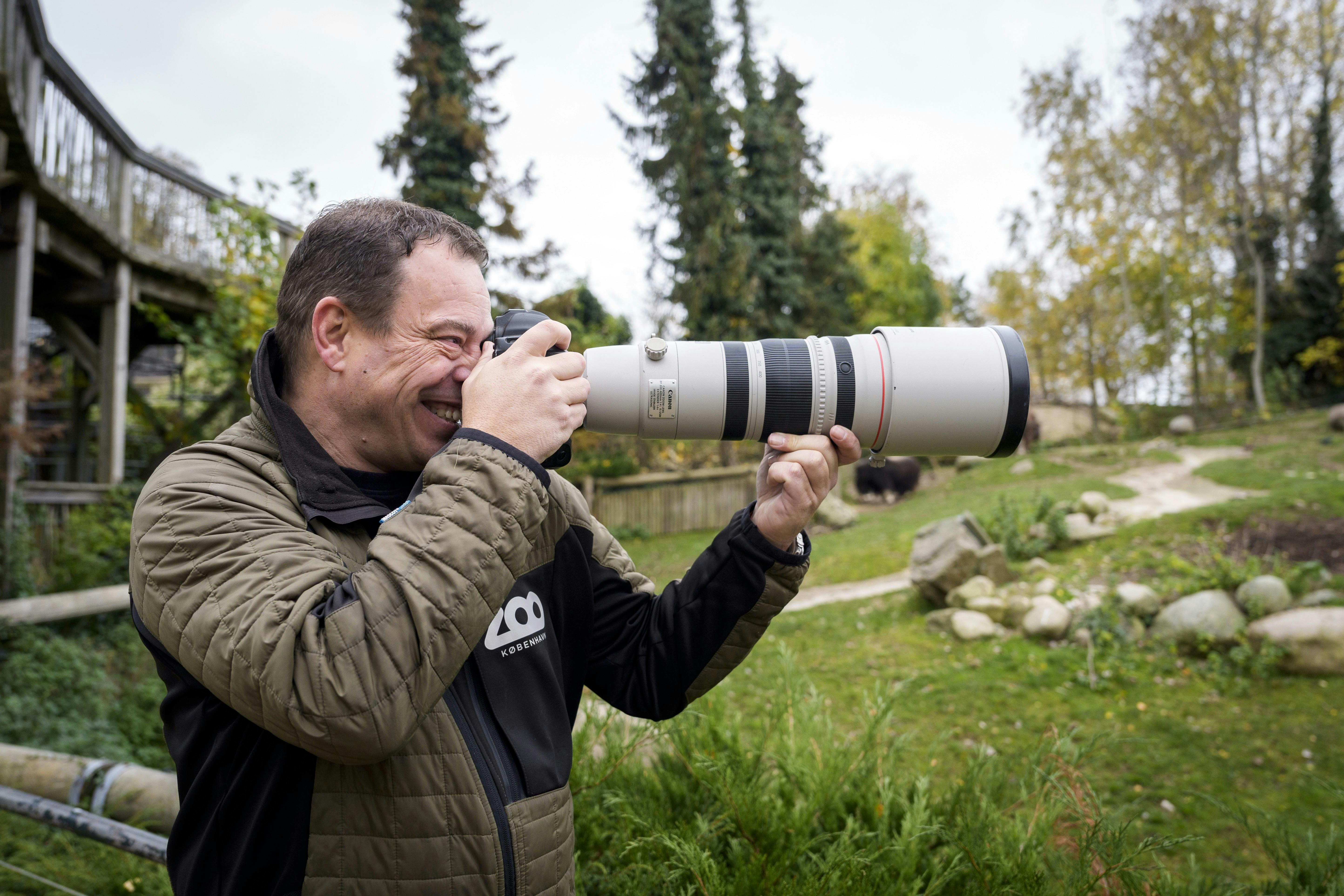 Frank Rønsholt taget billeder i Zoo