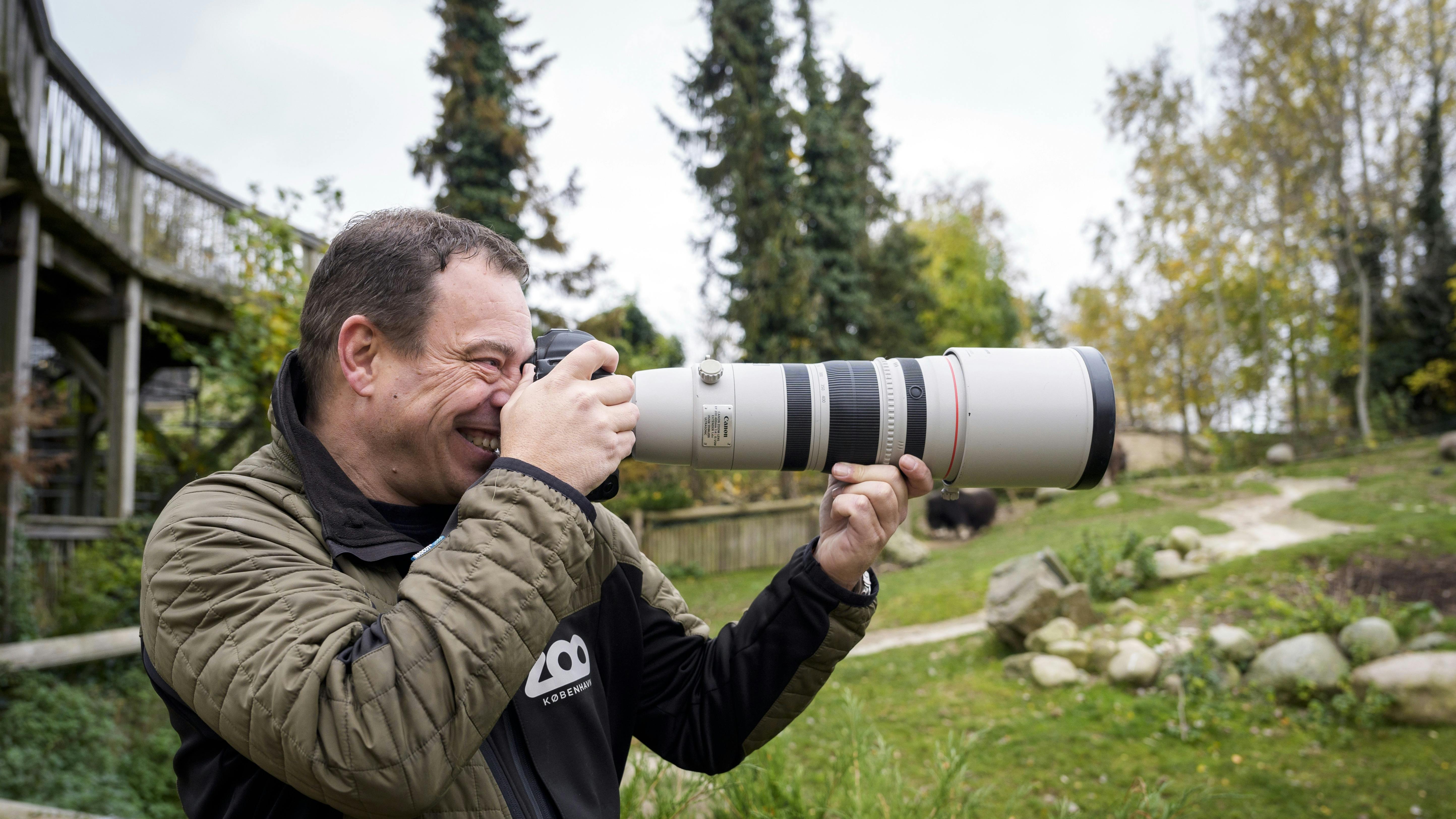 Frank Rønsholt taget billeder i Zoo