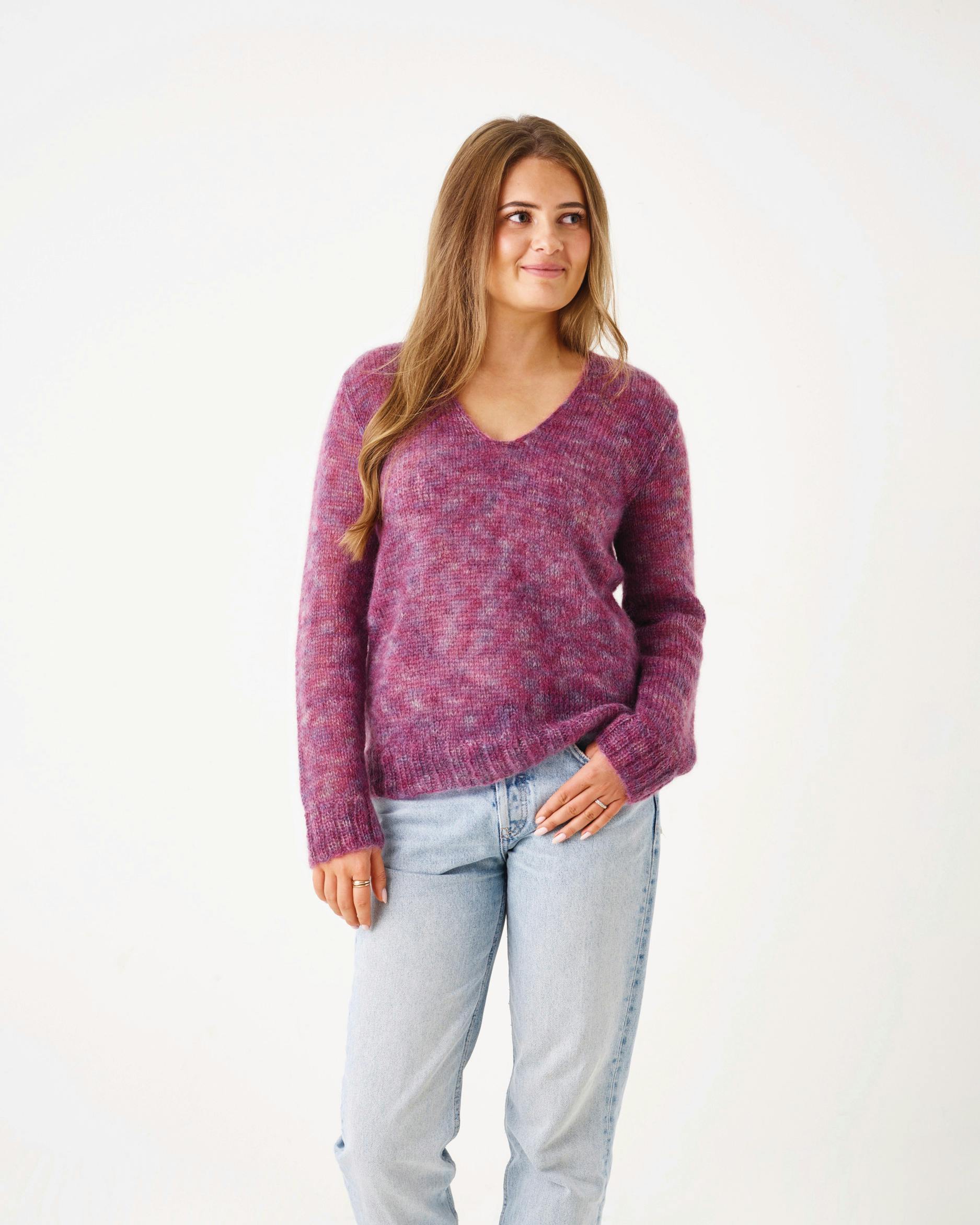 Strik nedefra og op: Lun sweater i flotte farver