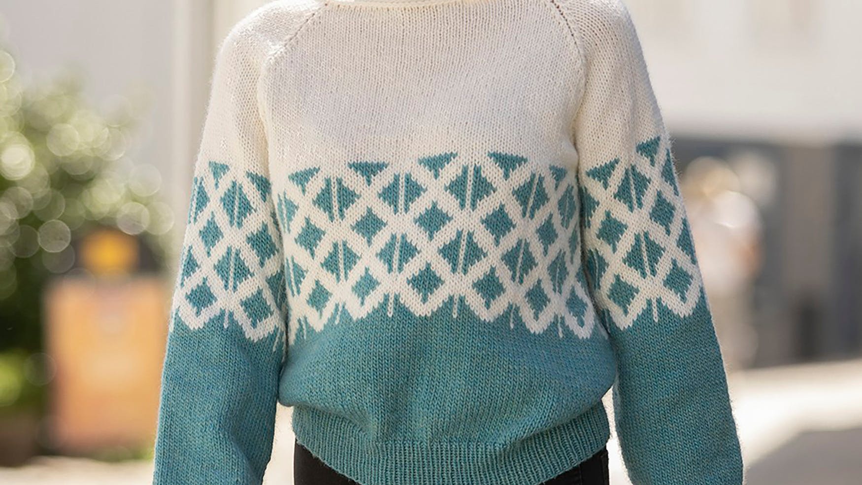 Turkis sweater