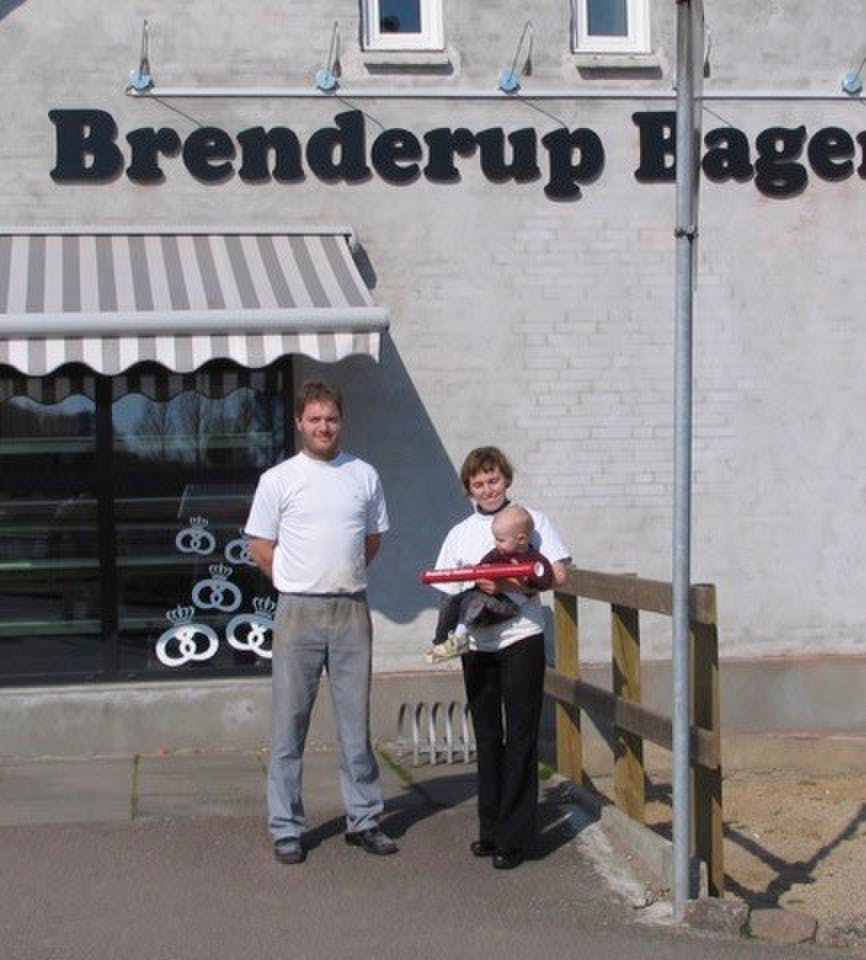 Kristian og Lisbet købte Brenderup Bageri i 2002. Tre år senere fik de deres første søn, Marius.
