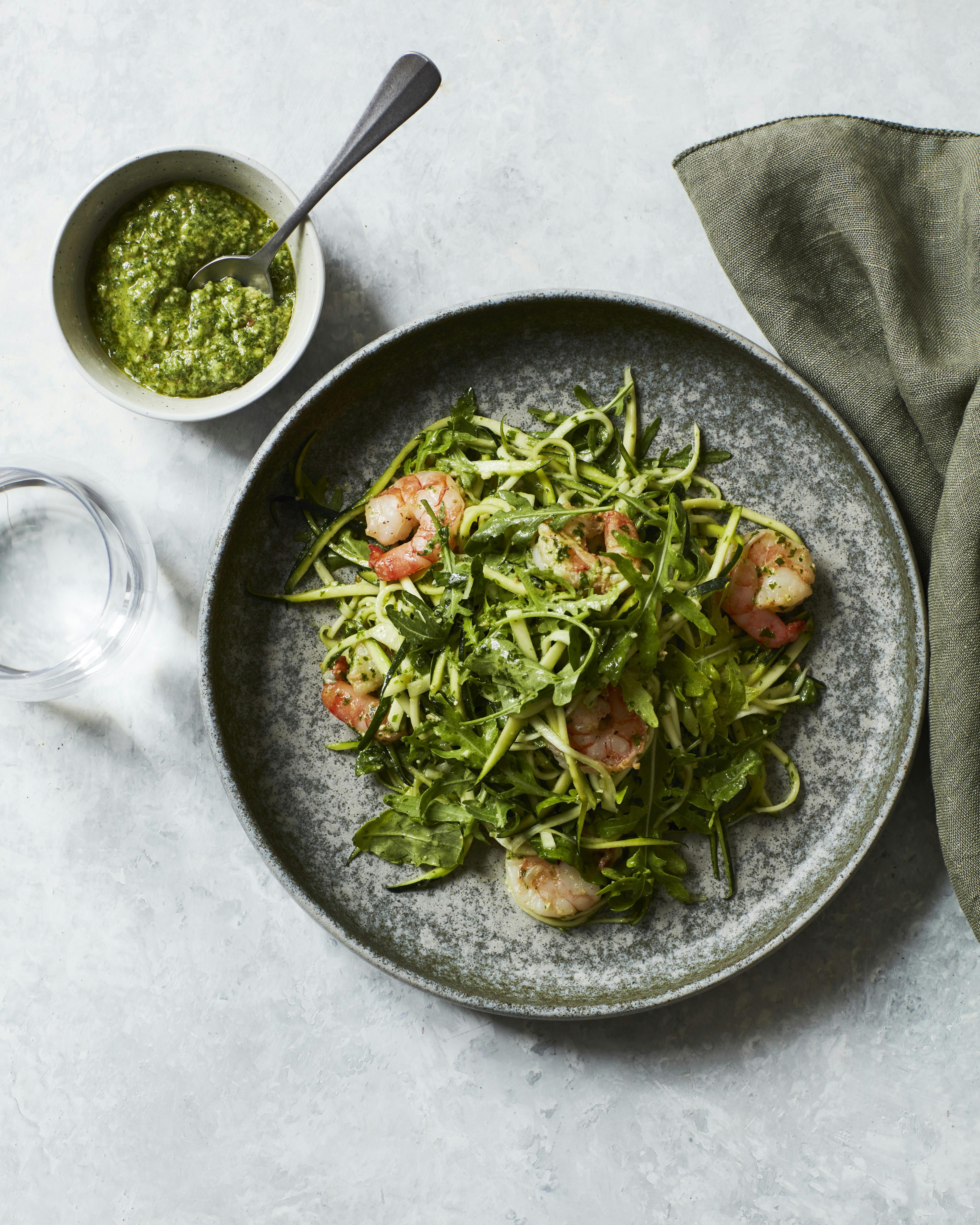 Squashpasta med rejer og citron