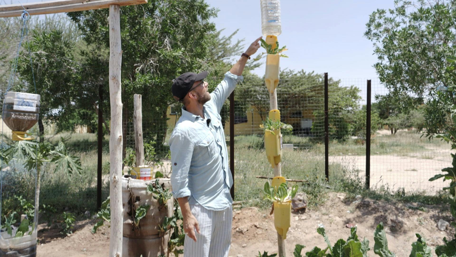 At planter er fremtiden, er Søren Vester kun blevet endnu mere overbevist om efter at have besøgt grønne projekter i Somaliland, som støttes af Danmarks Indsamling og SOS Børnebyerne.