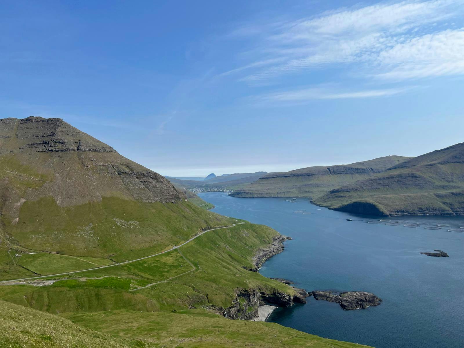 Færøerne vand og klipper