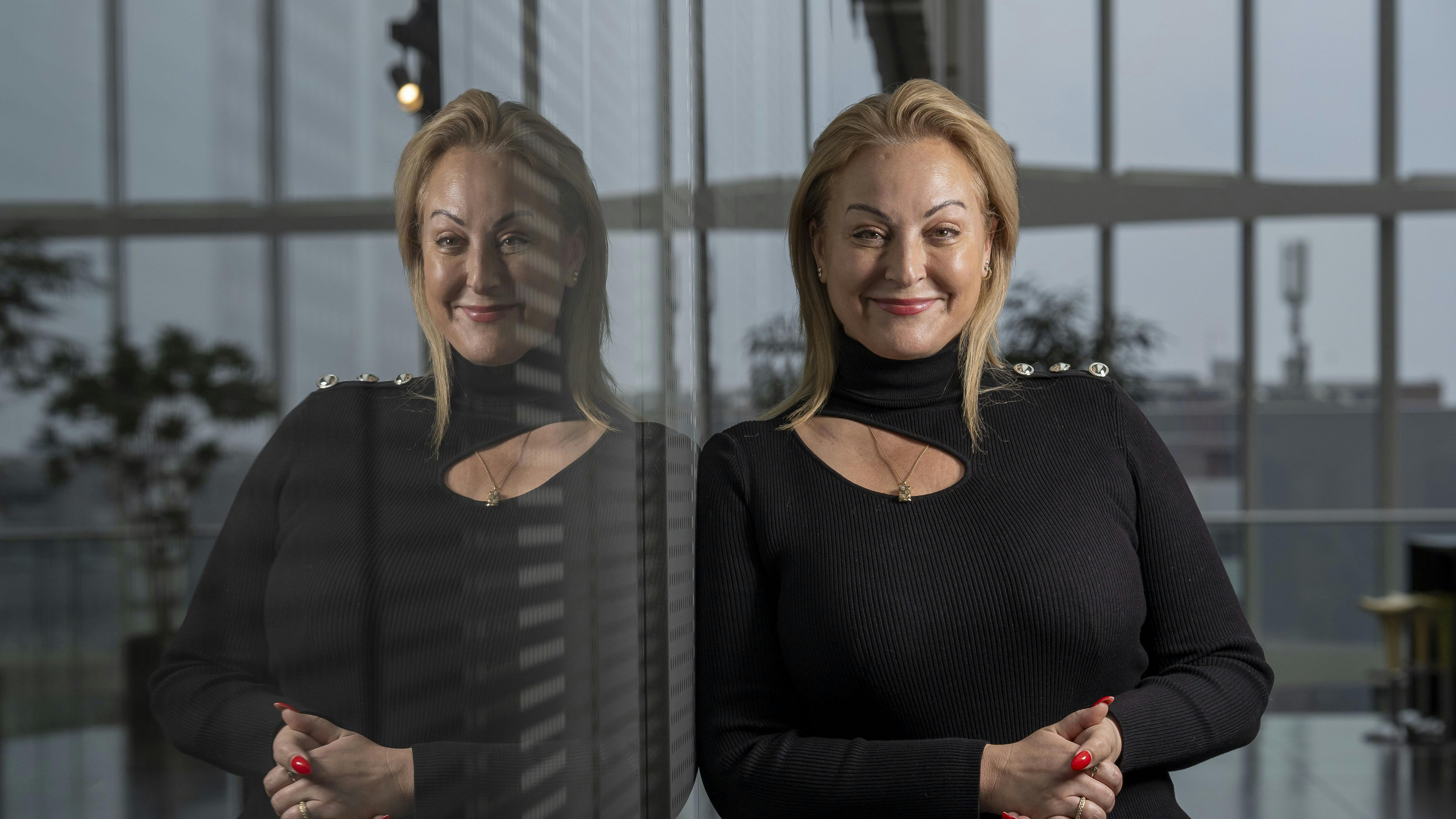 Portræt af Stéphanie Surrugue