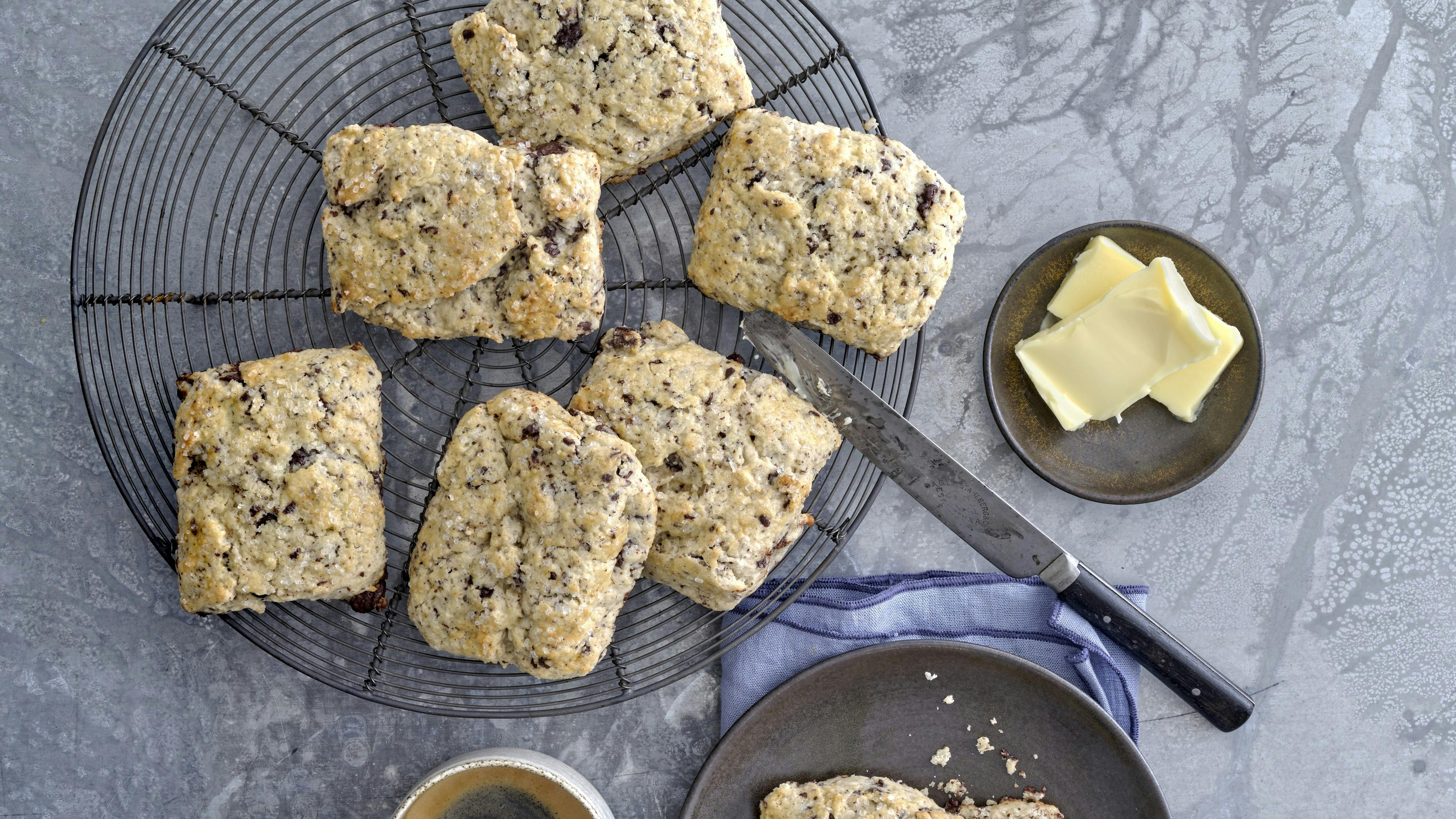 Chokoladescones med tykmælk