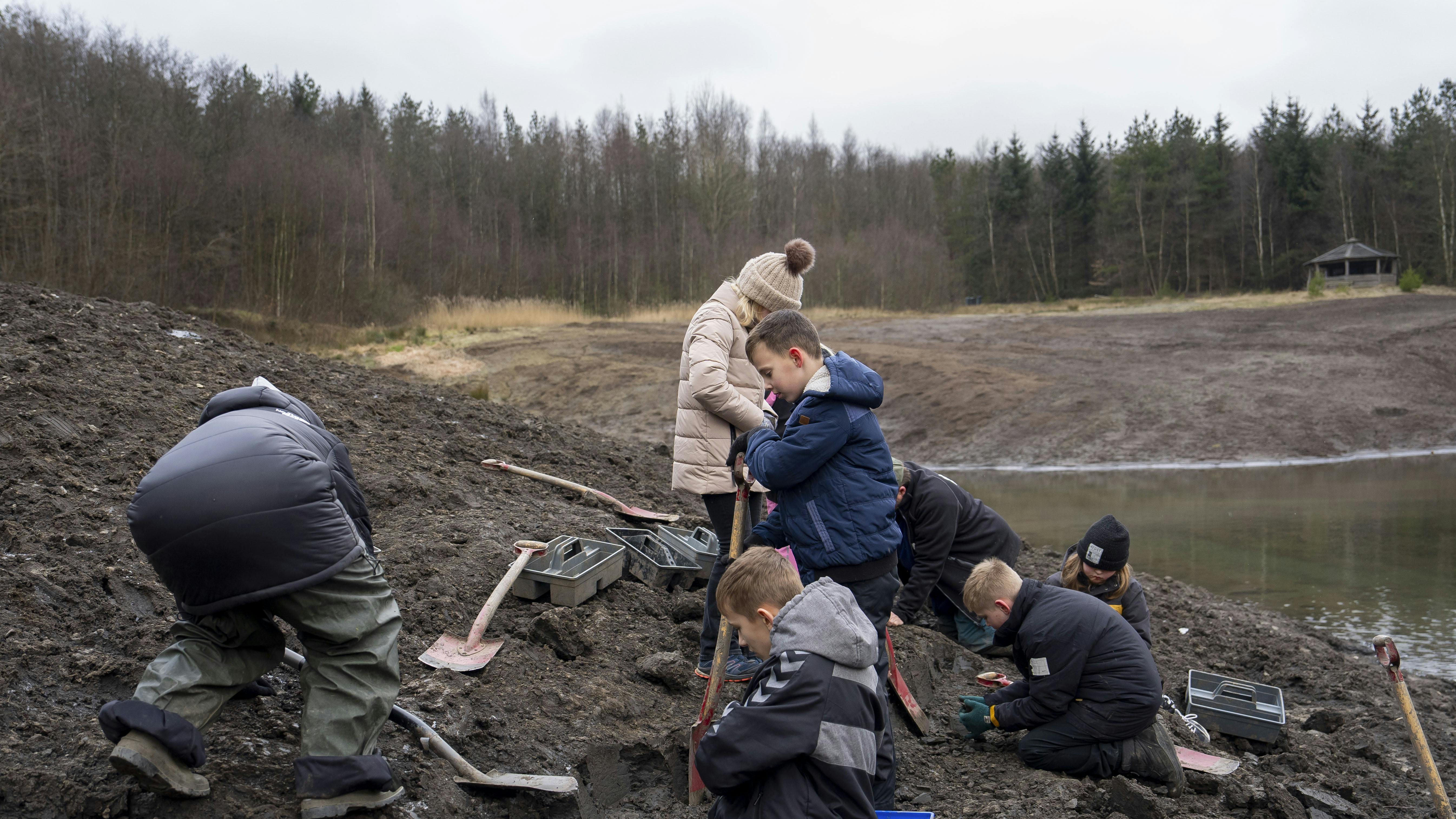 Børn i Gram Lergrav