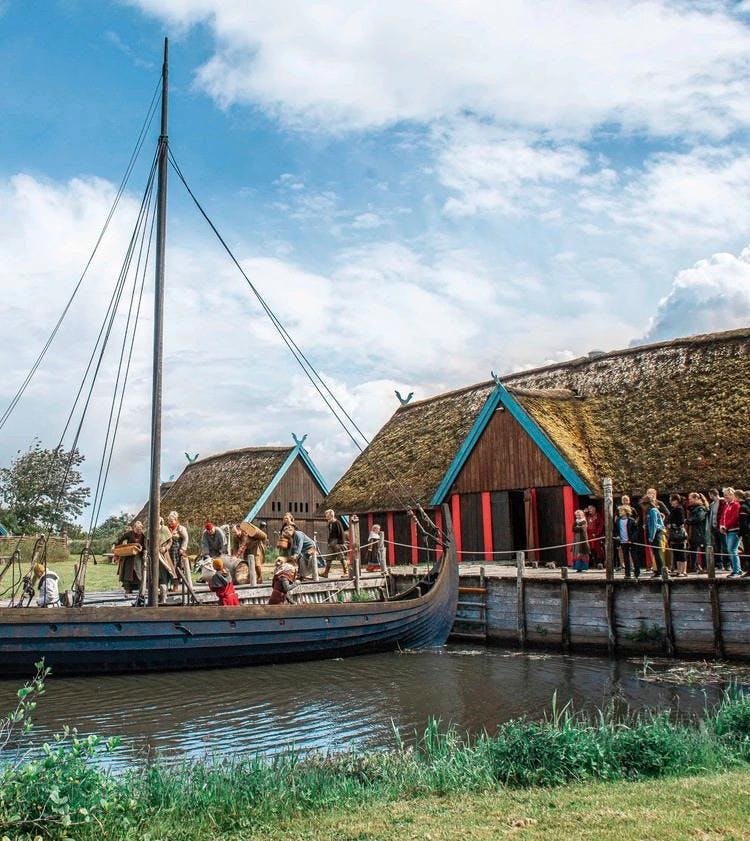 Skib, der bliver læsset