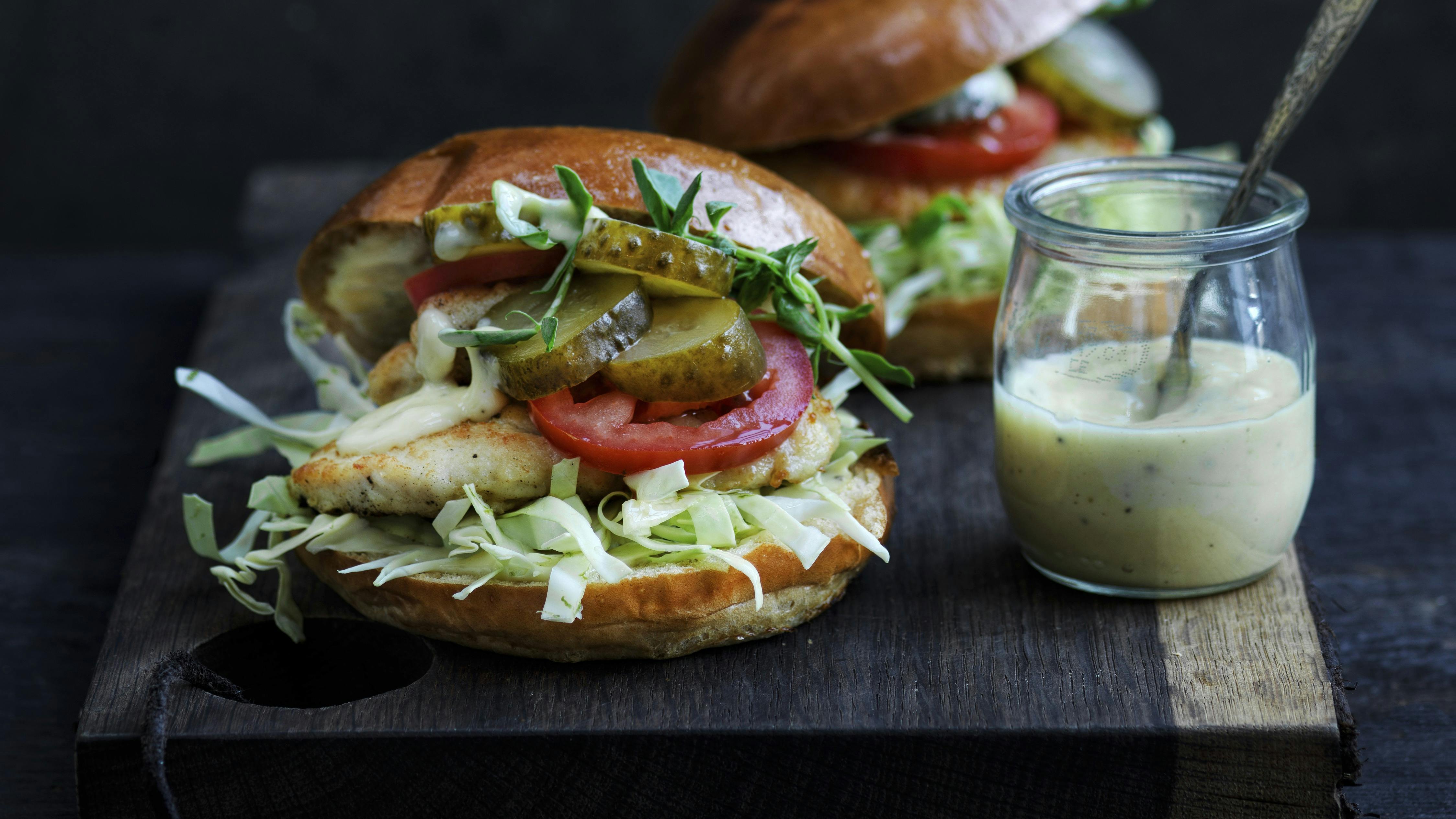 Burger med paneret kylling