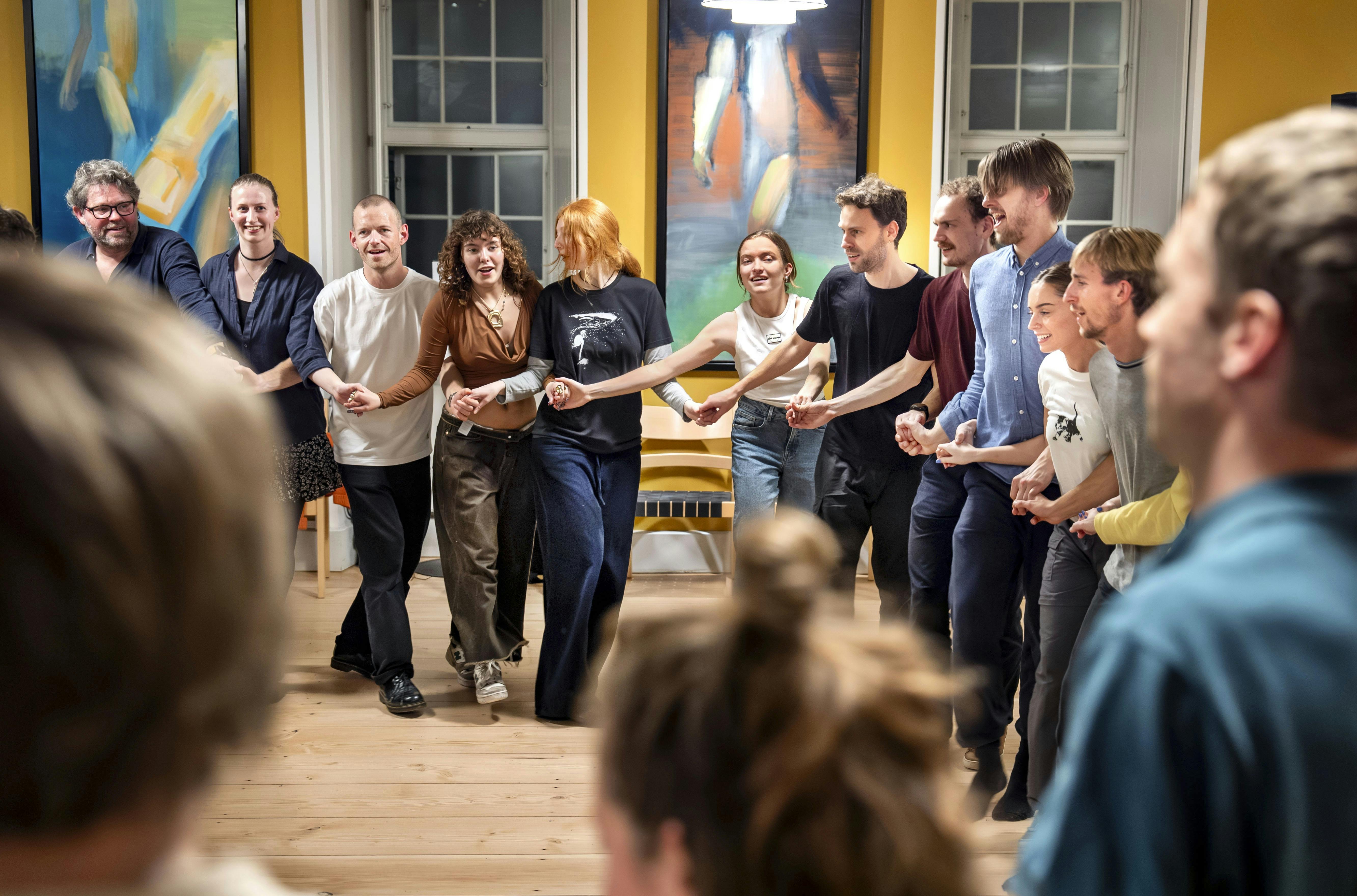 Den sidste onsdag i hver måned er der gratis bal for unge i København. 