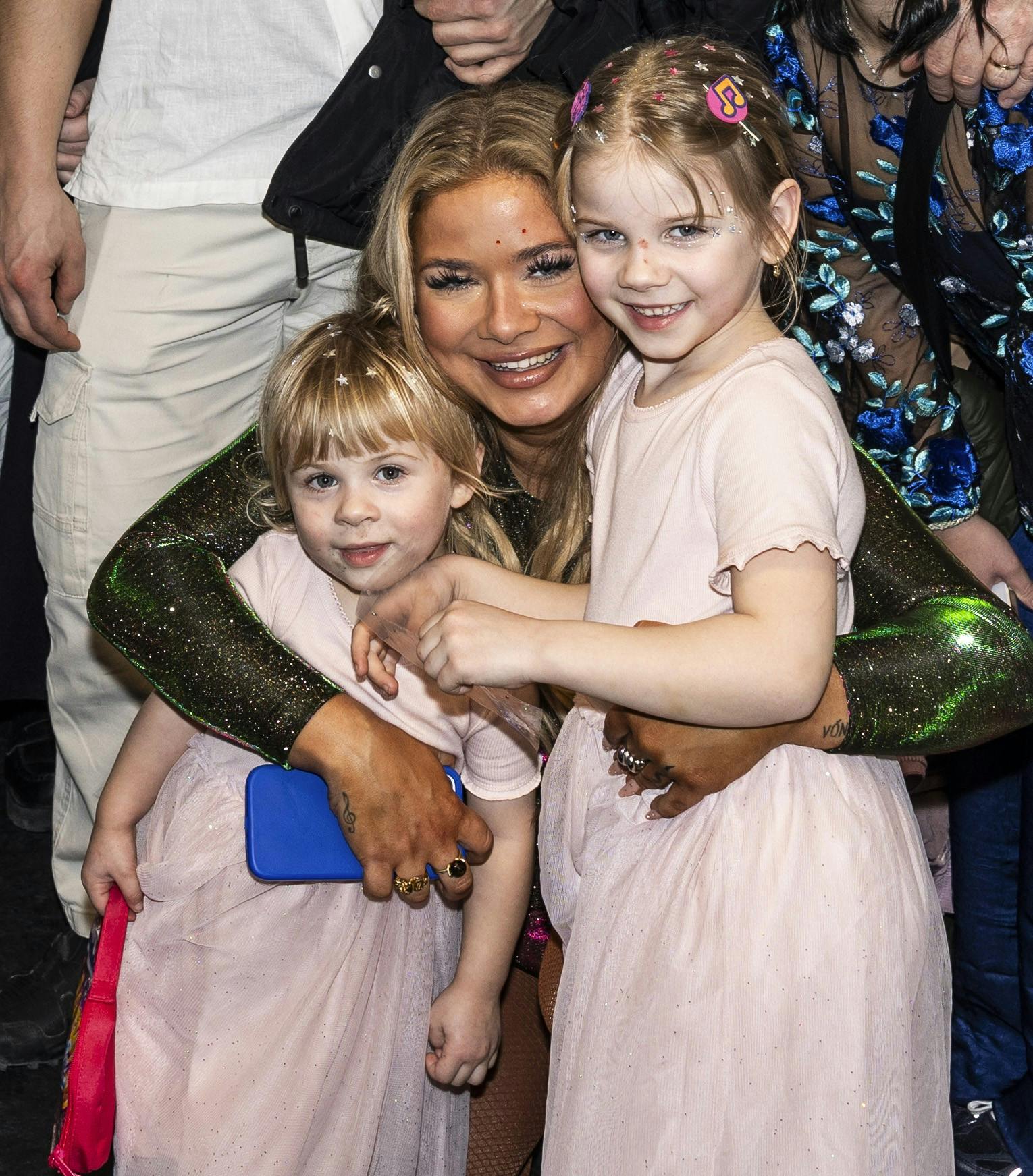 Melodi Grand Prix-vinderen Sissal med sine to døtre Mikkalina og Sofia, 2025.