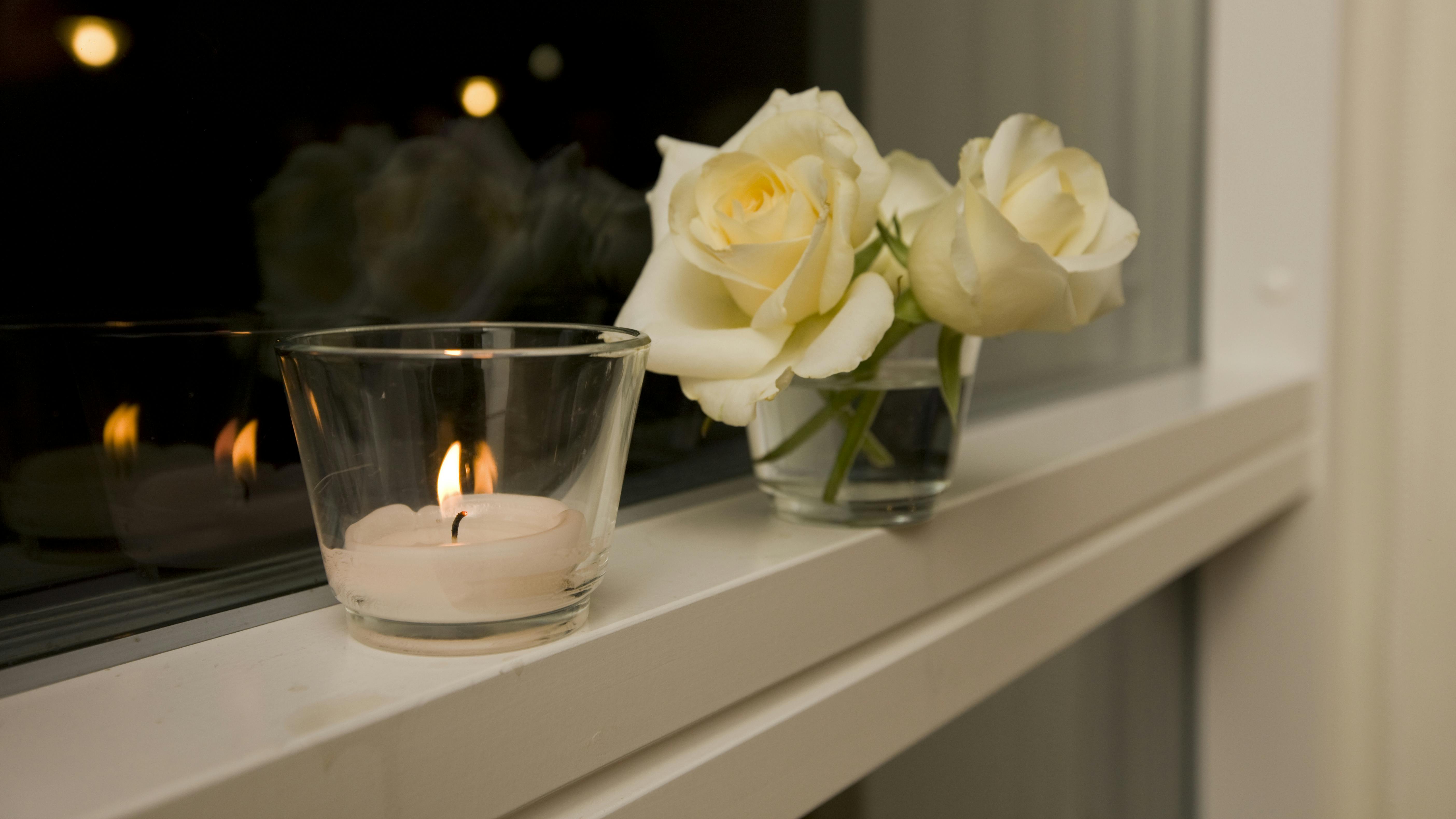 stearinlys i vindue 4. maj
