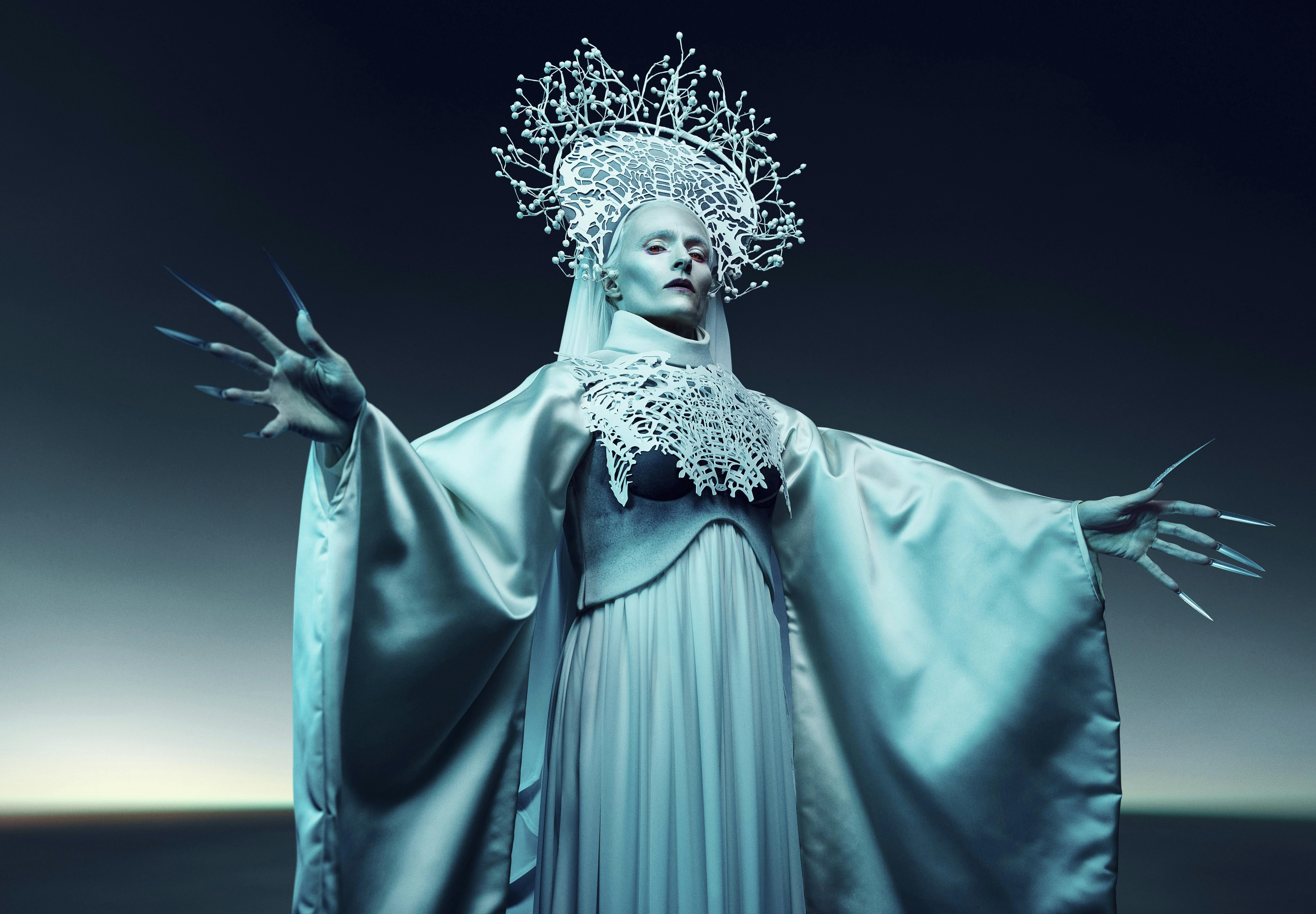 Mille Lehfeldt spiller titelrollen i "Snedronningen" i Det Kongelige Teaters opførelse i Ulvedalene, Dyrehaven med premiere 23. maj. Forestillingen baserer sig på H.C. Andersens fortælling med nyt manuskript af Kim Fupz Aakeson og iscenesættelse af Nicolei Faber.