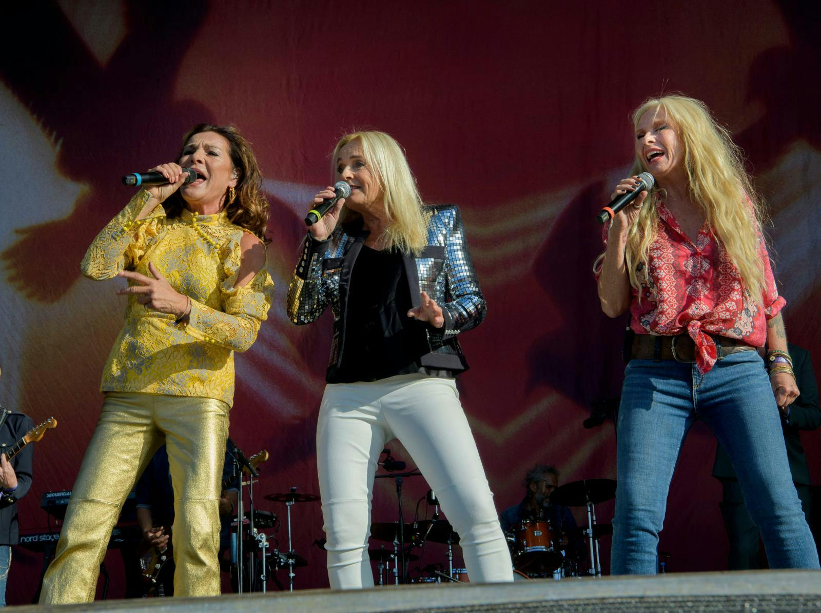 Lis Sørensen, Anne Linnet og Sanne Salomonsen