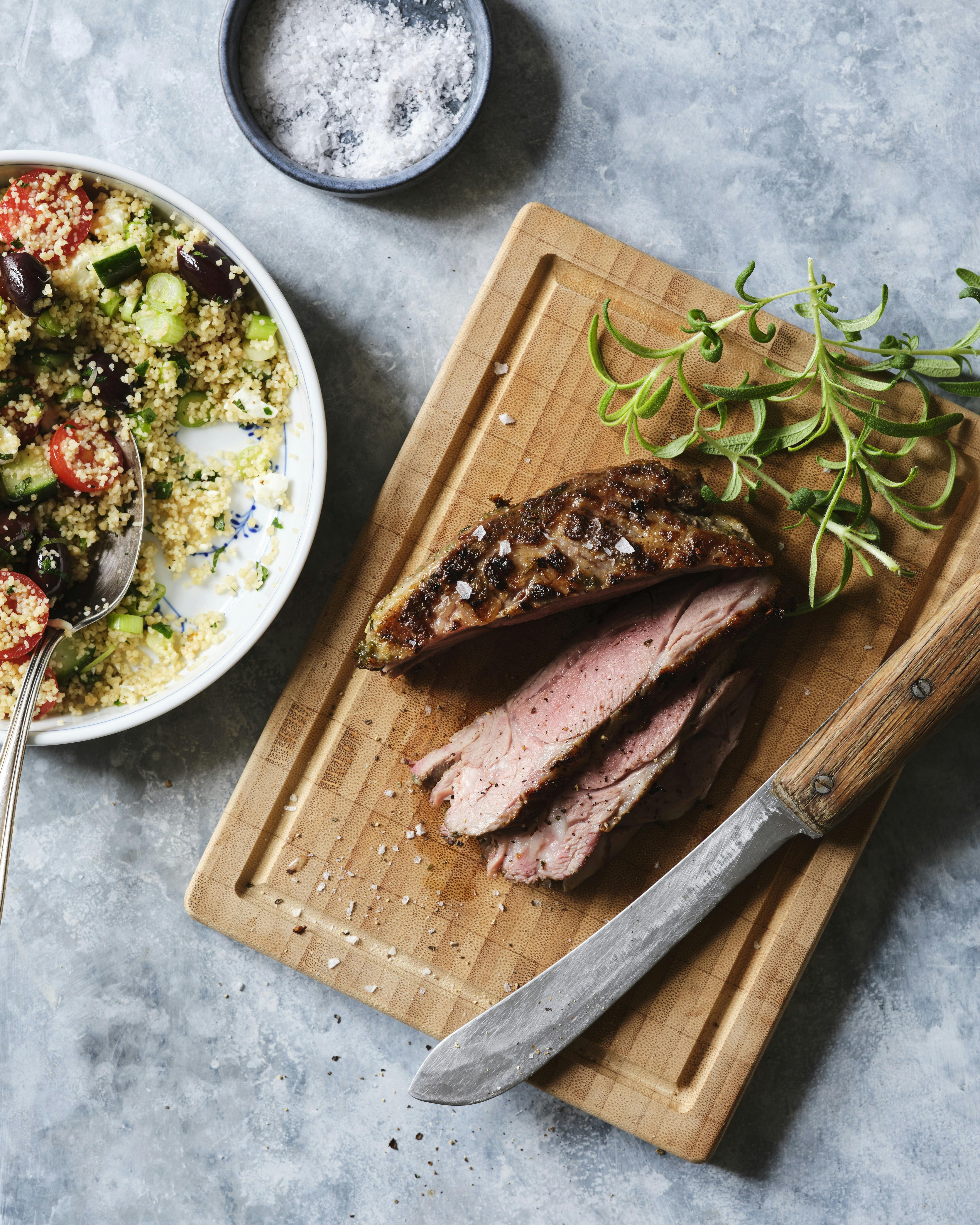 Grillet lam med couscoussalat