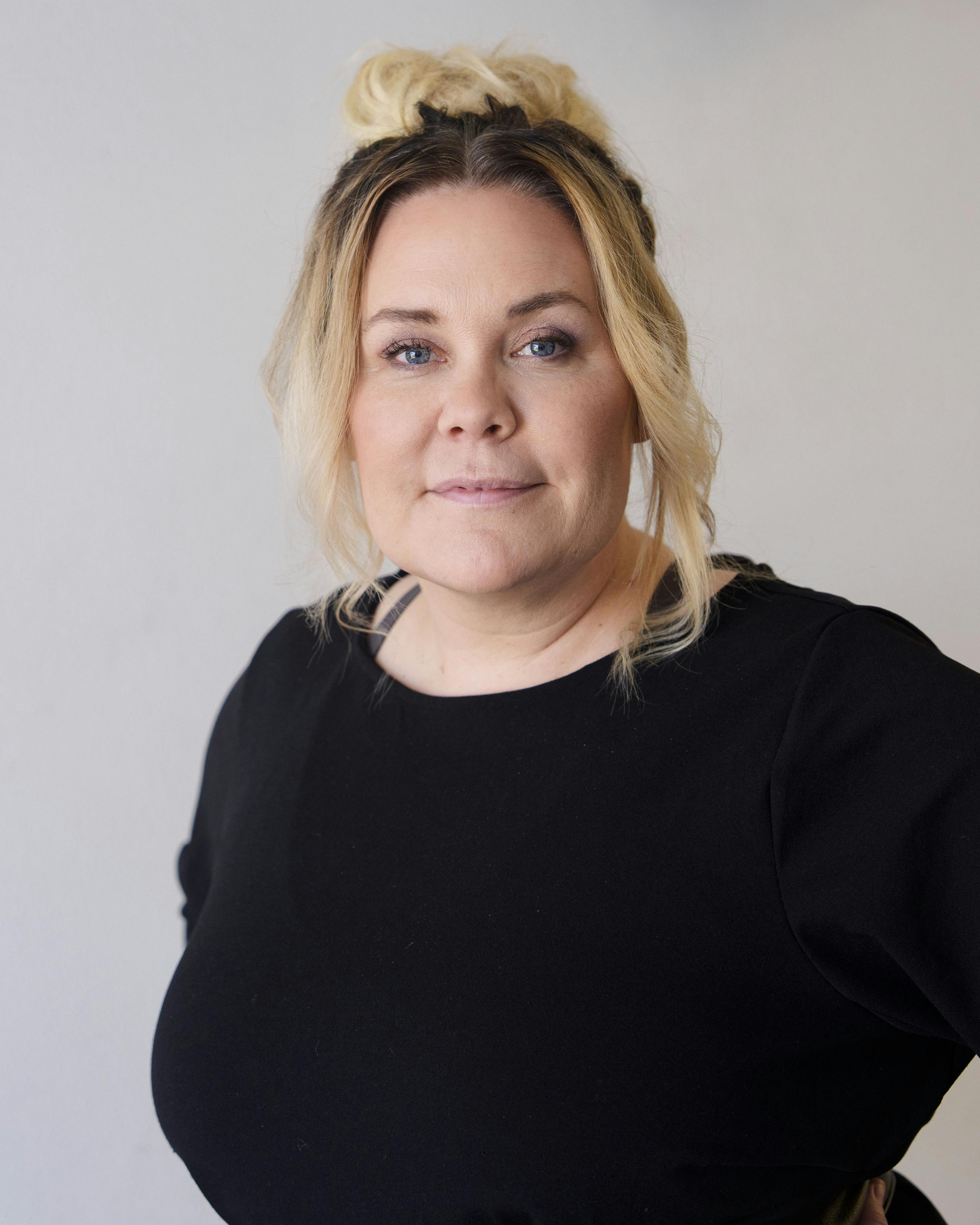 Linda P, standupkomiker, skuespiller og kreativ chef for Tivolirevyen