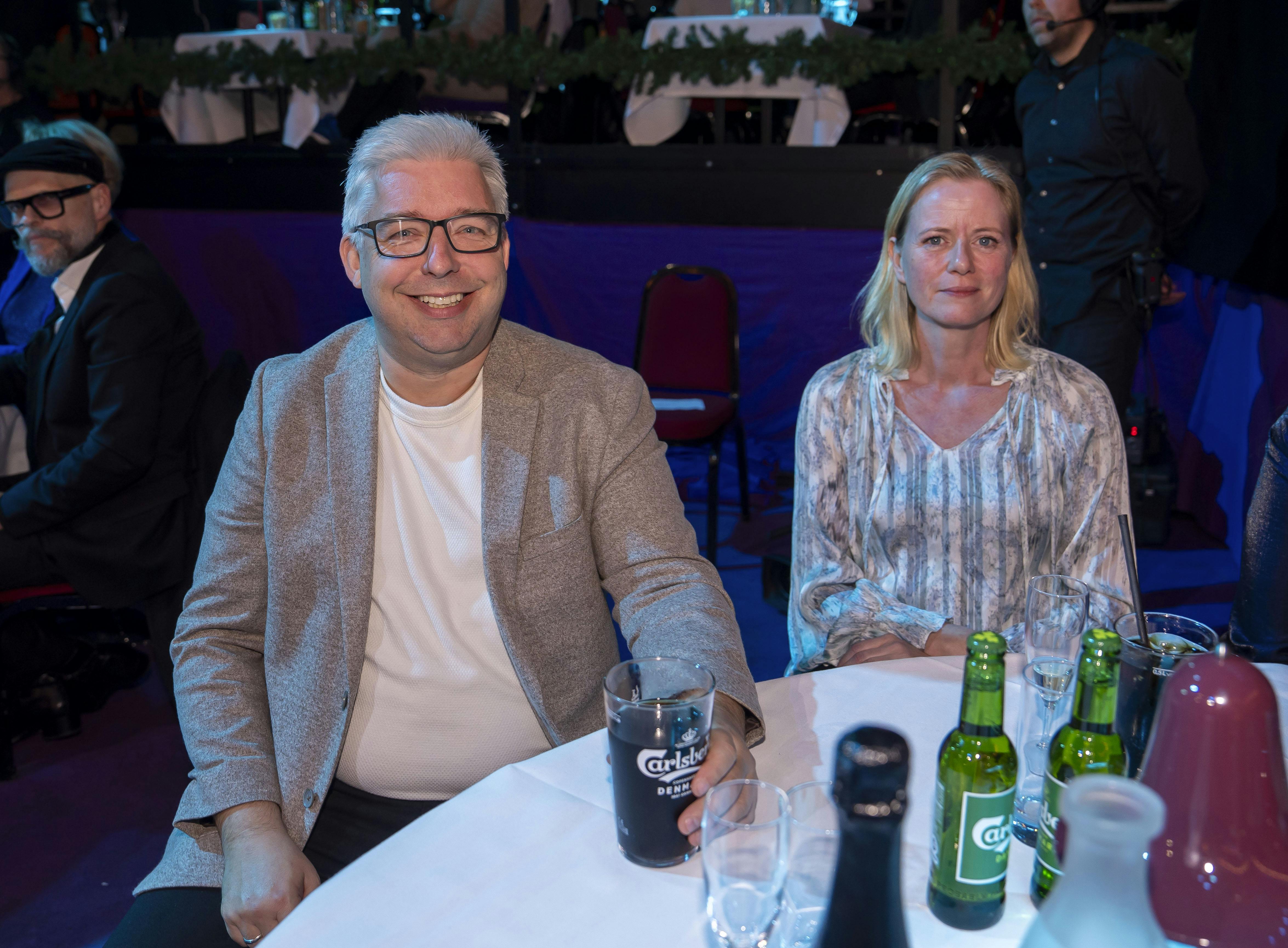 Revydirektør og kapelmester Mickey Pless med hustruen Lone.