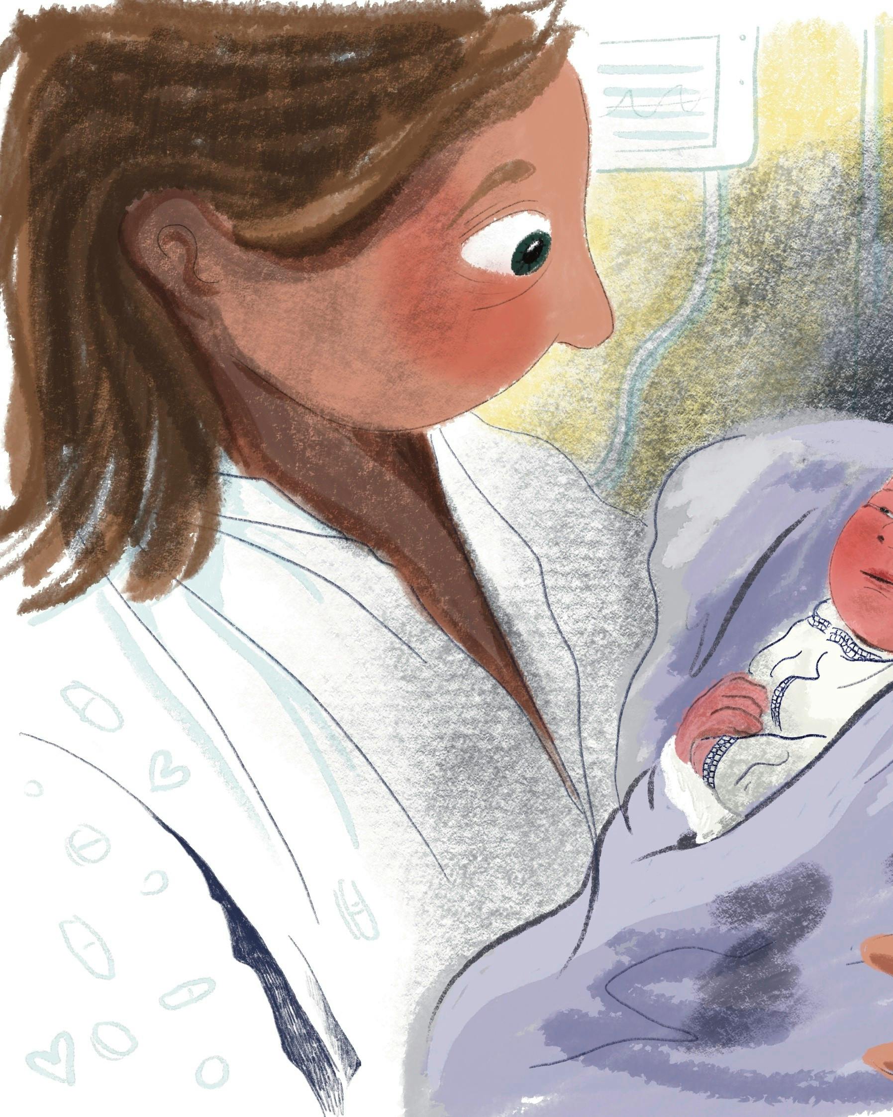 Kvinde kigger på sin nyfødte søn