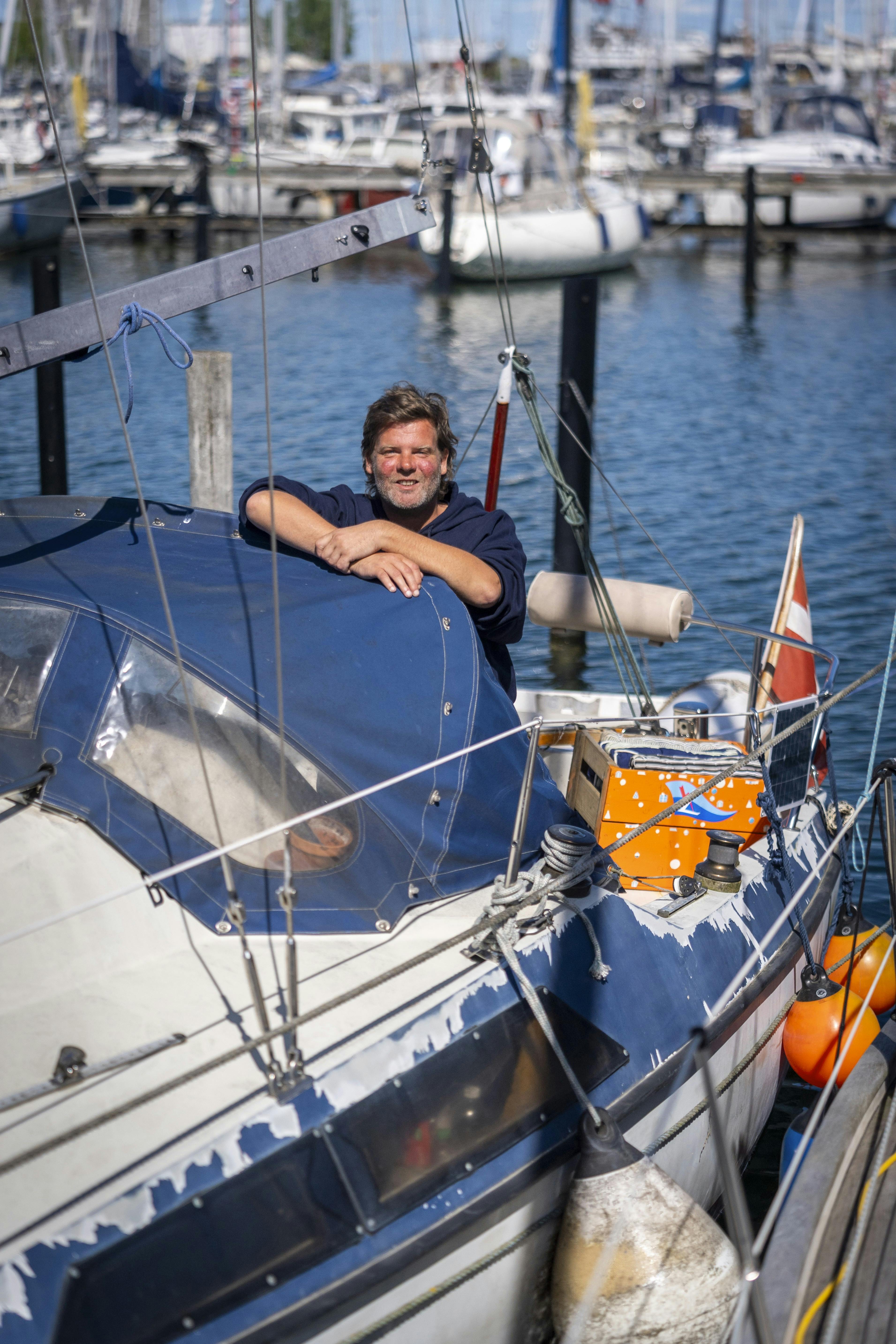 Michael Broberg Møller er den glade ejer af båden Hoppetosse og formand for havnens aktivitetsudvalg.