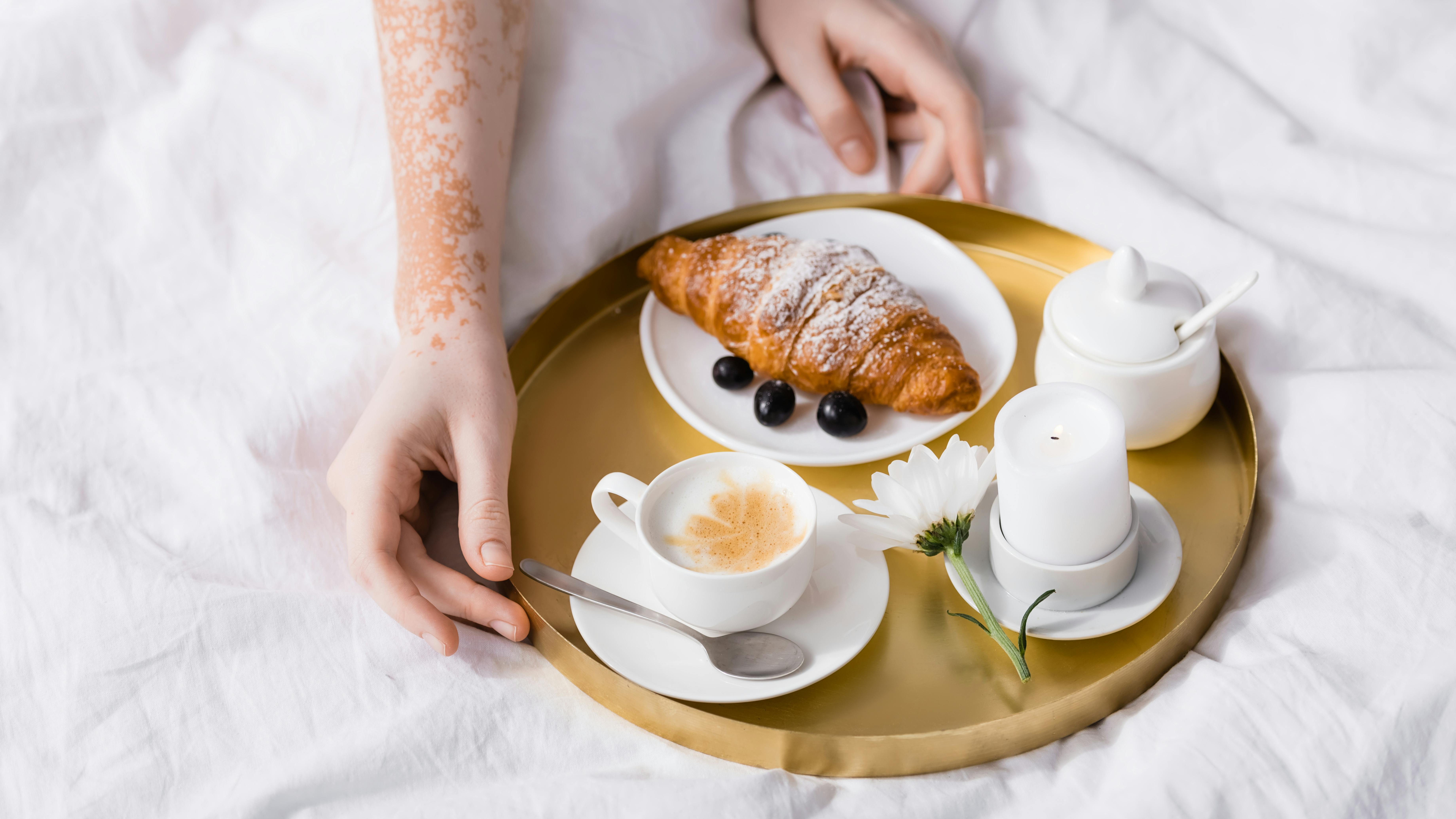 Kvinde med hvide plamager