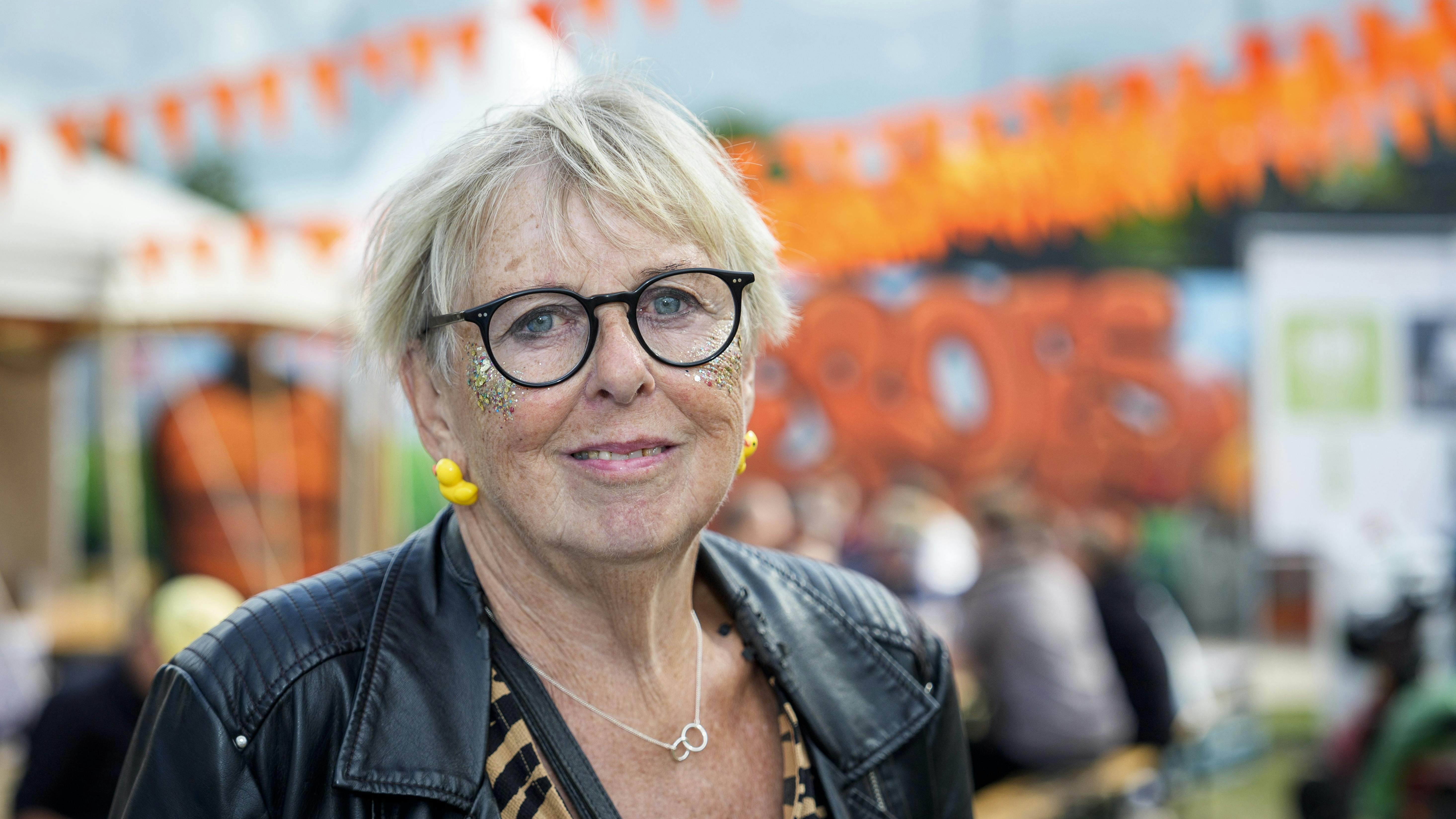 Gennem 34 år har Bodil Nielsen været frivillig på Roskilde Festival. Hun gætter på, at hun bruger omkring 300 timer om året på frivilligt arbejde for festivalen.